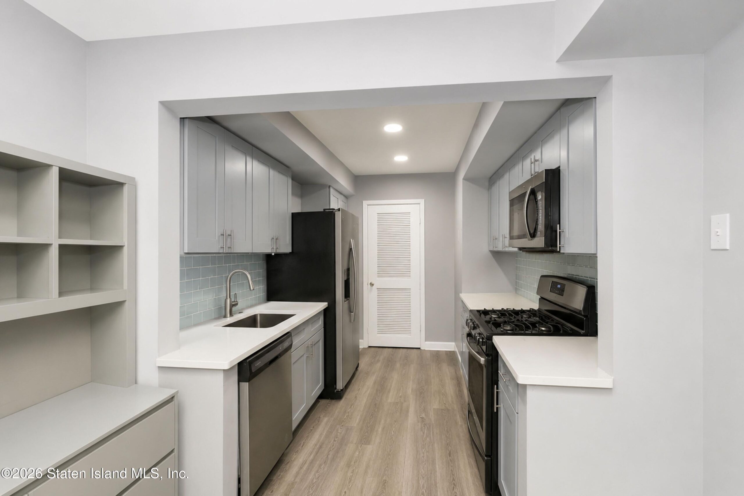 36 Selvin Loop, Staten Island, NY, 10303 image 7