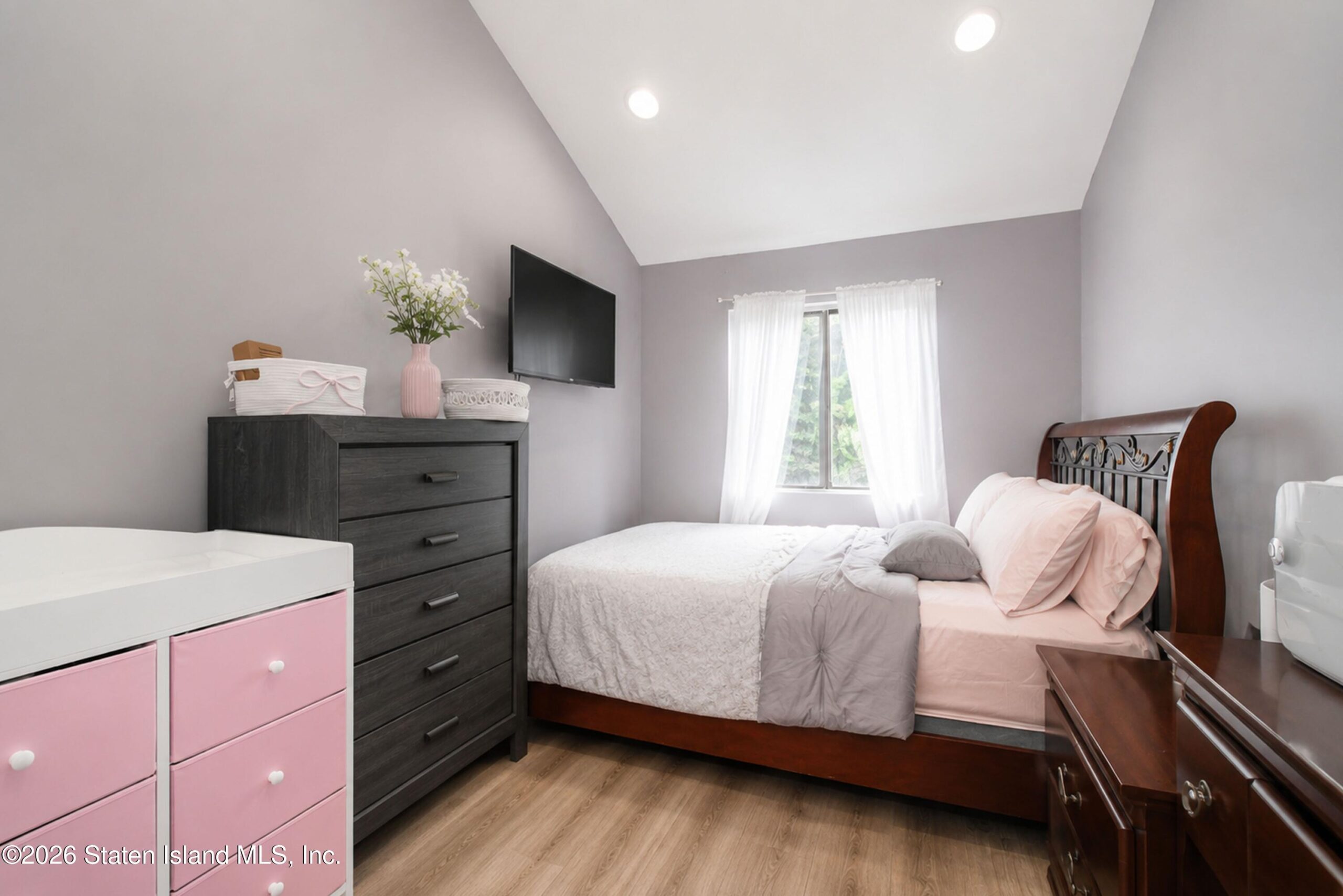 36 Selvin Loop, Staten Island, NY, 10303 image 13