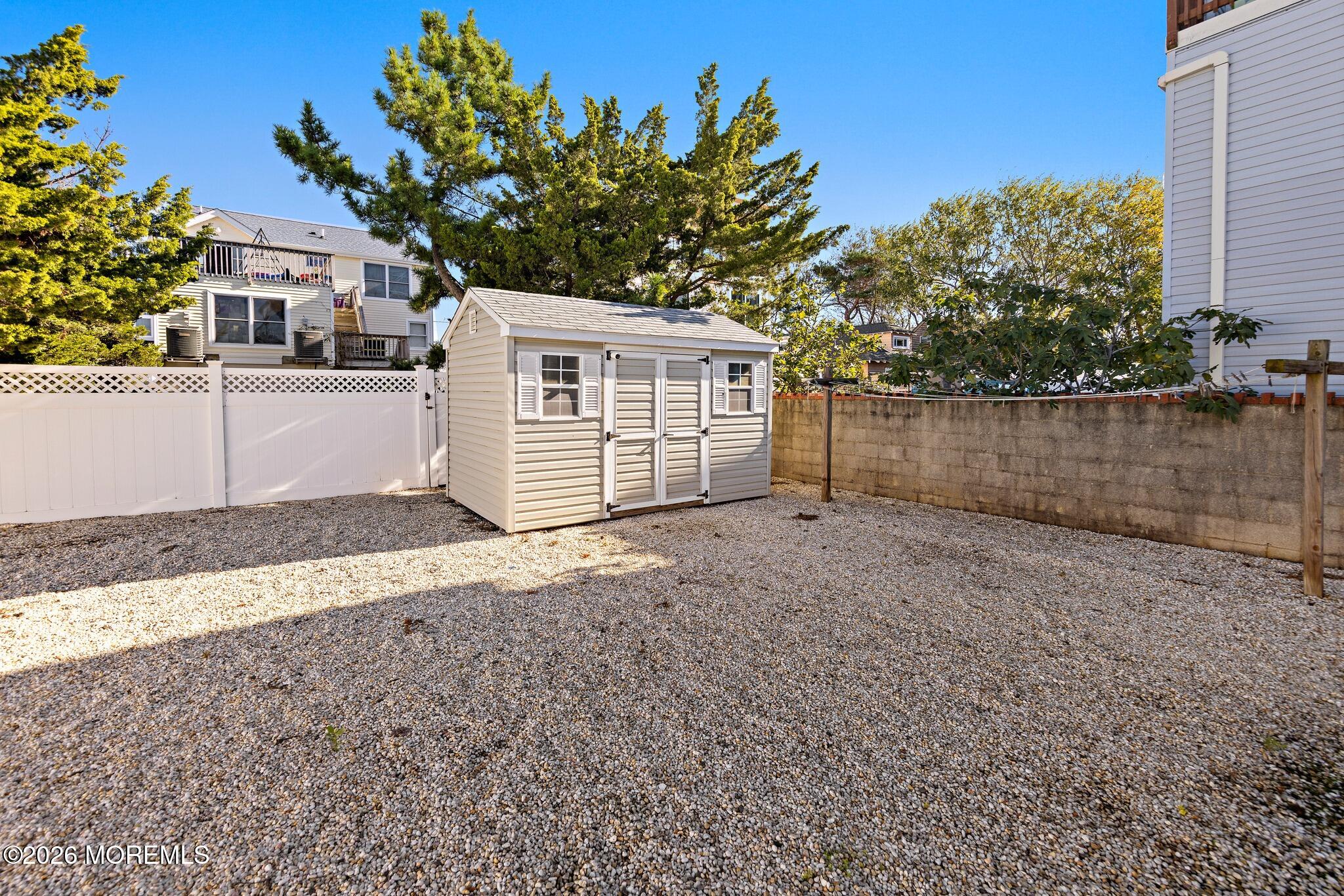 7 E 21st Street, Long Beach, NJ, 08008 image 31