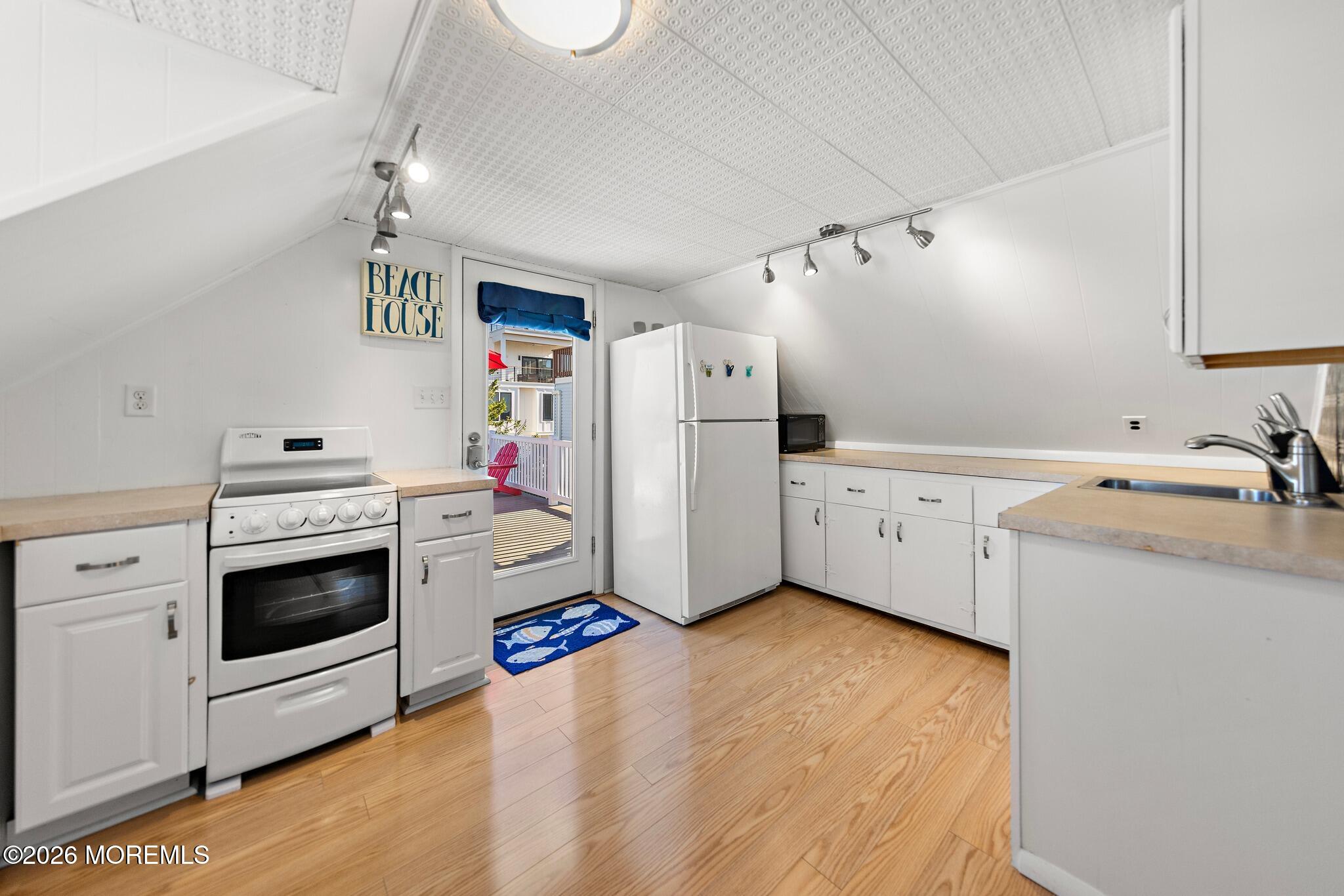 7 E 21st Street, Long Beach, NJ, 08008 image 39