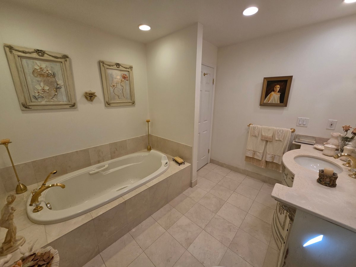 15 Cherokee Road, East Brunswick, NJ, 08816 image 32