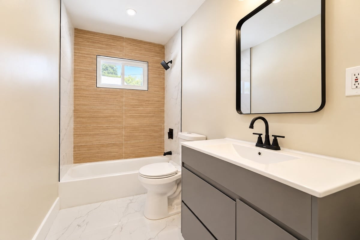 33 Area Place Image 3