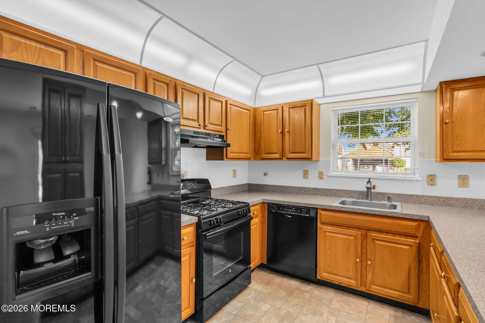 132 Chesterfield Lane Image 3