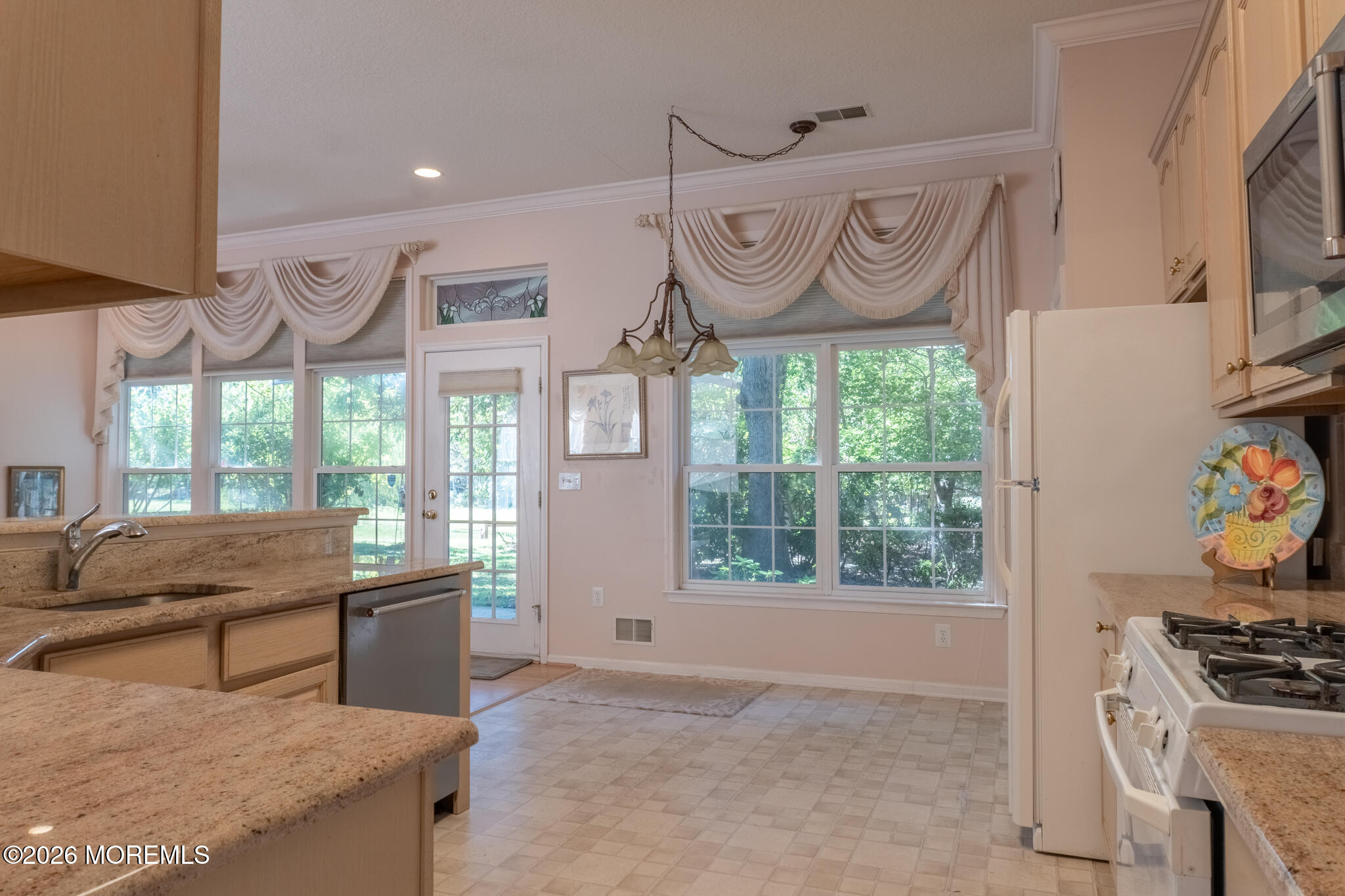 50 Summerwinds Drive, Lakewood, NJ, 08701