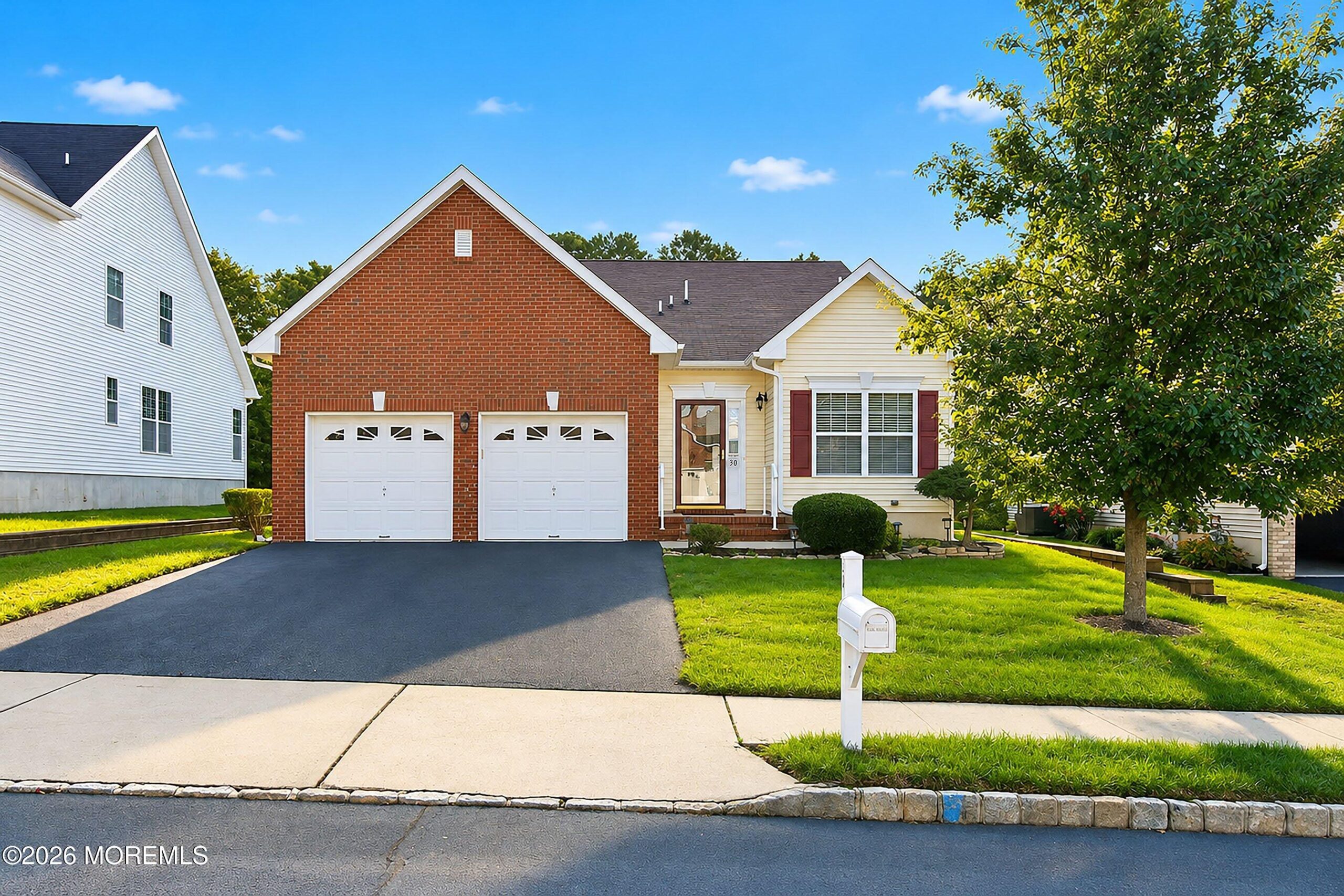 30 Little Leaf Lane, Howell, NJ, 07731