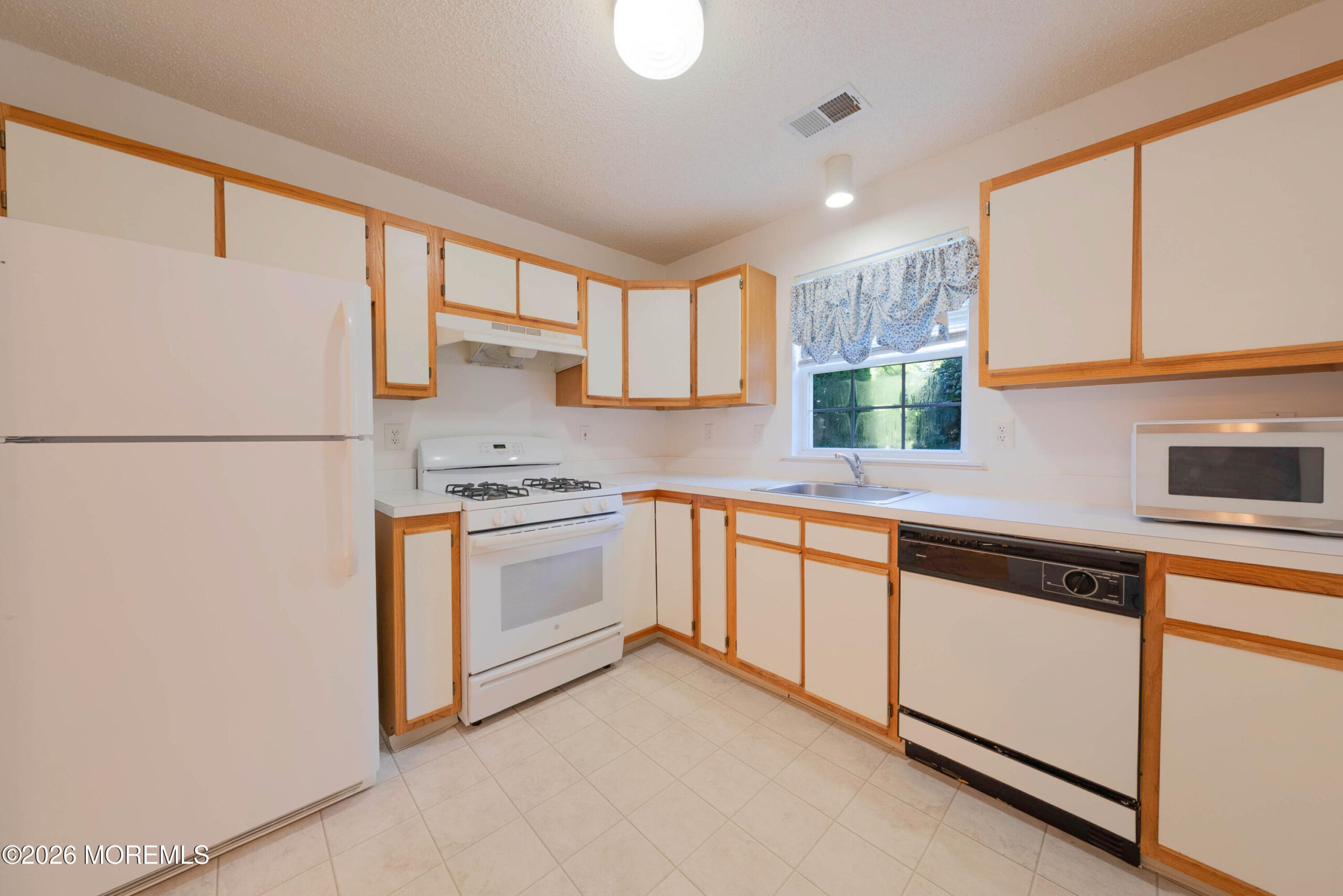 1 Richmond Court, Tinton Falls, NJ, 07712 image 7
