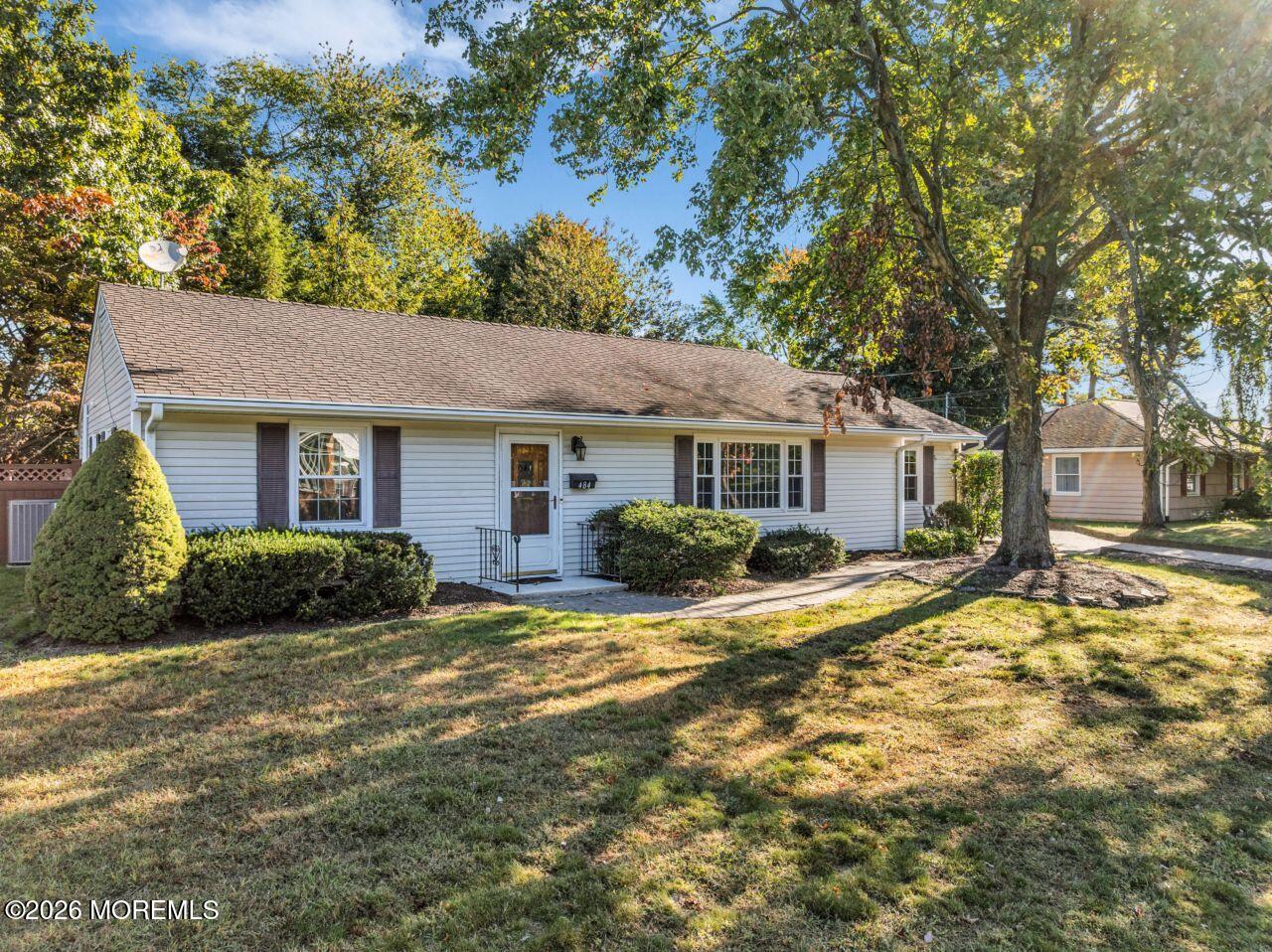 484 Apple Valley Drive, Belford, NJ, 07718