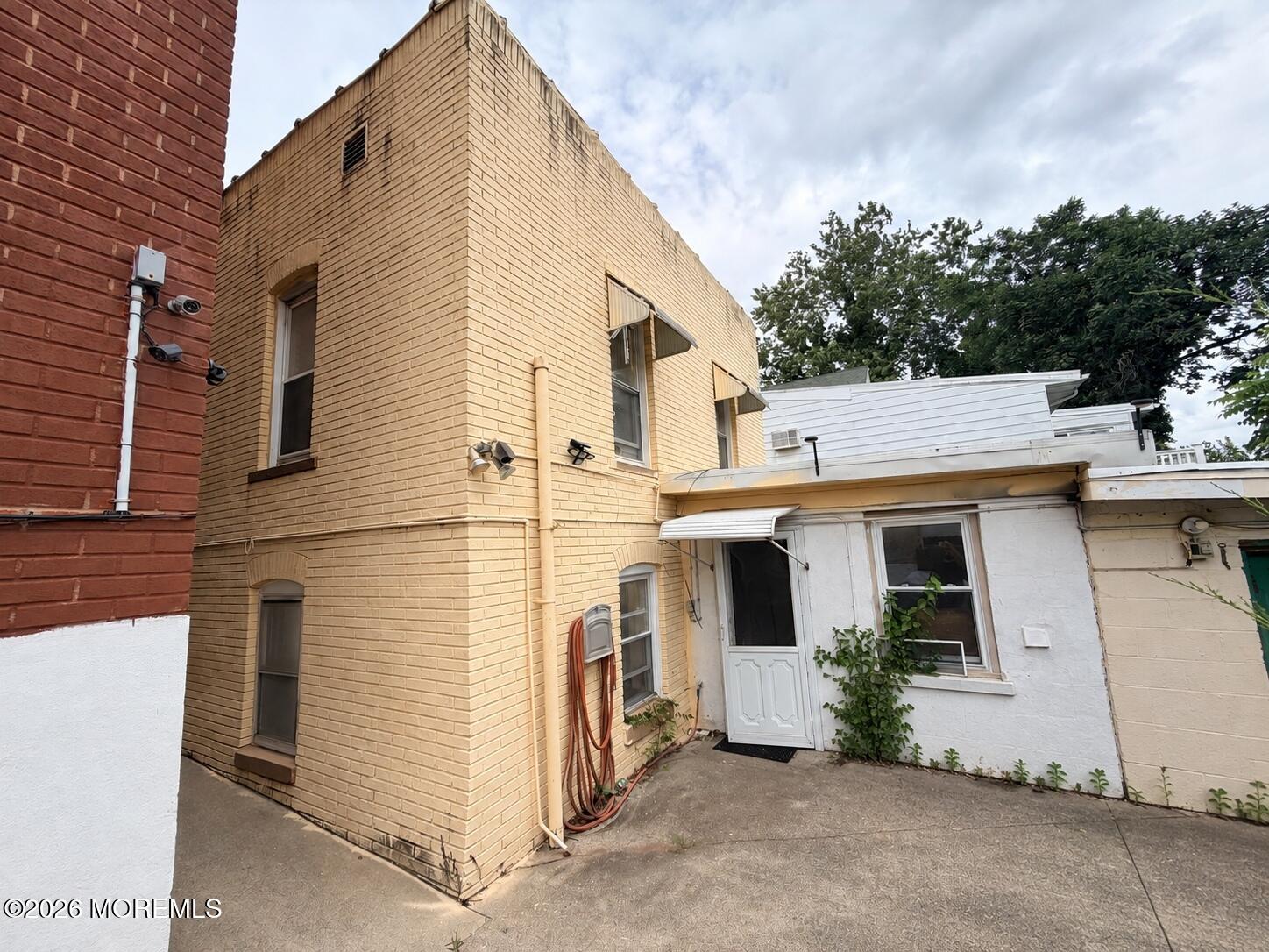 40 Farnham Avenue Image 2