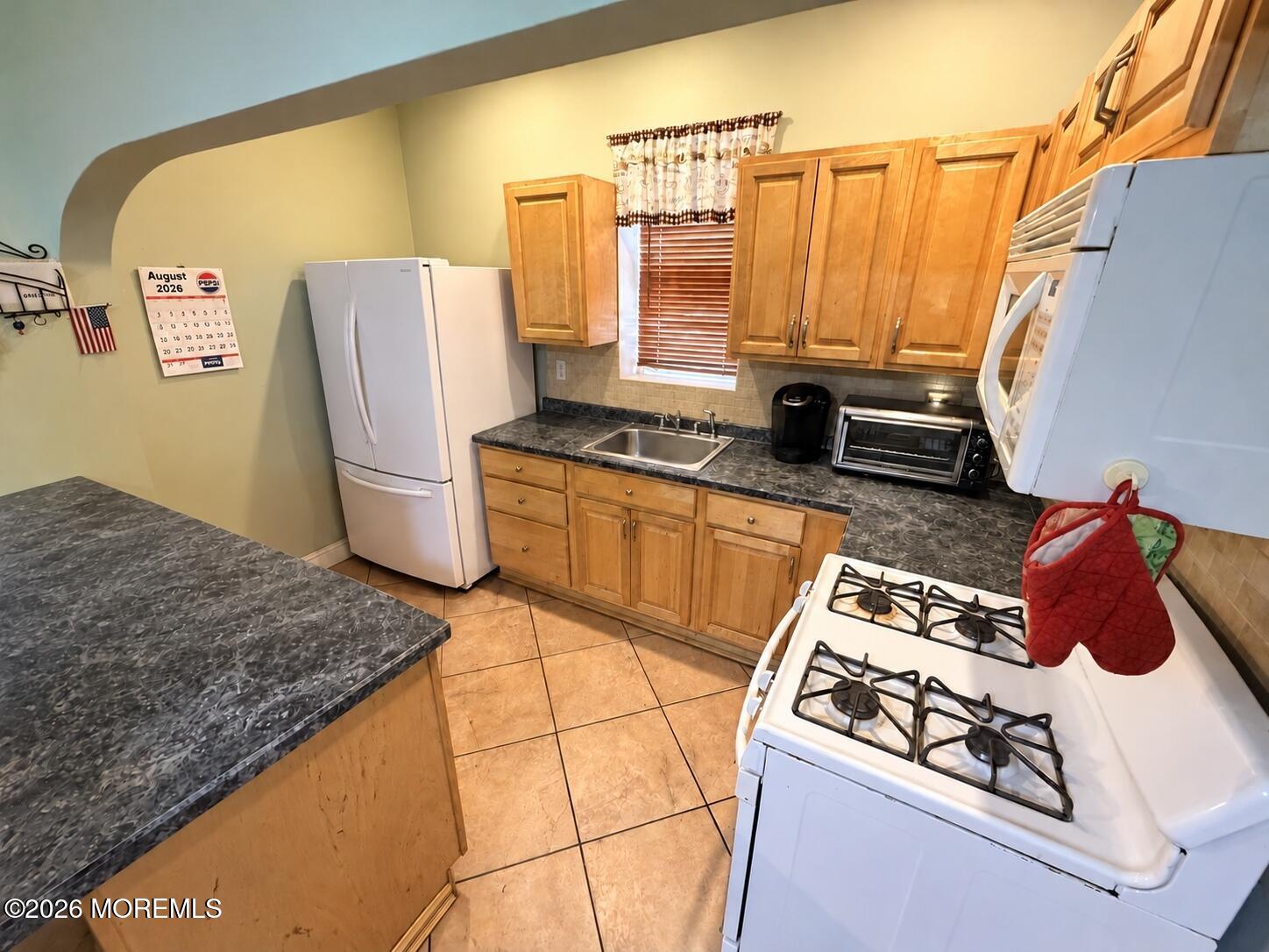 40 Farnham Avenue, Garfield, NJ, 07026 image 17