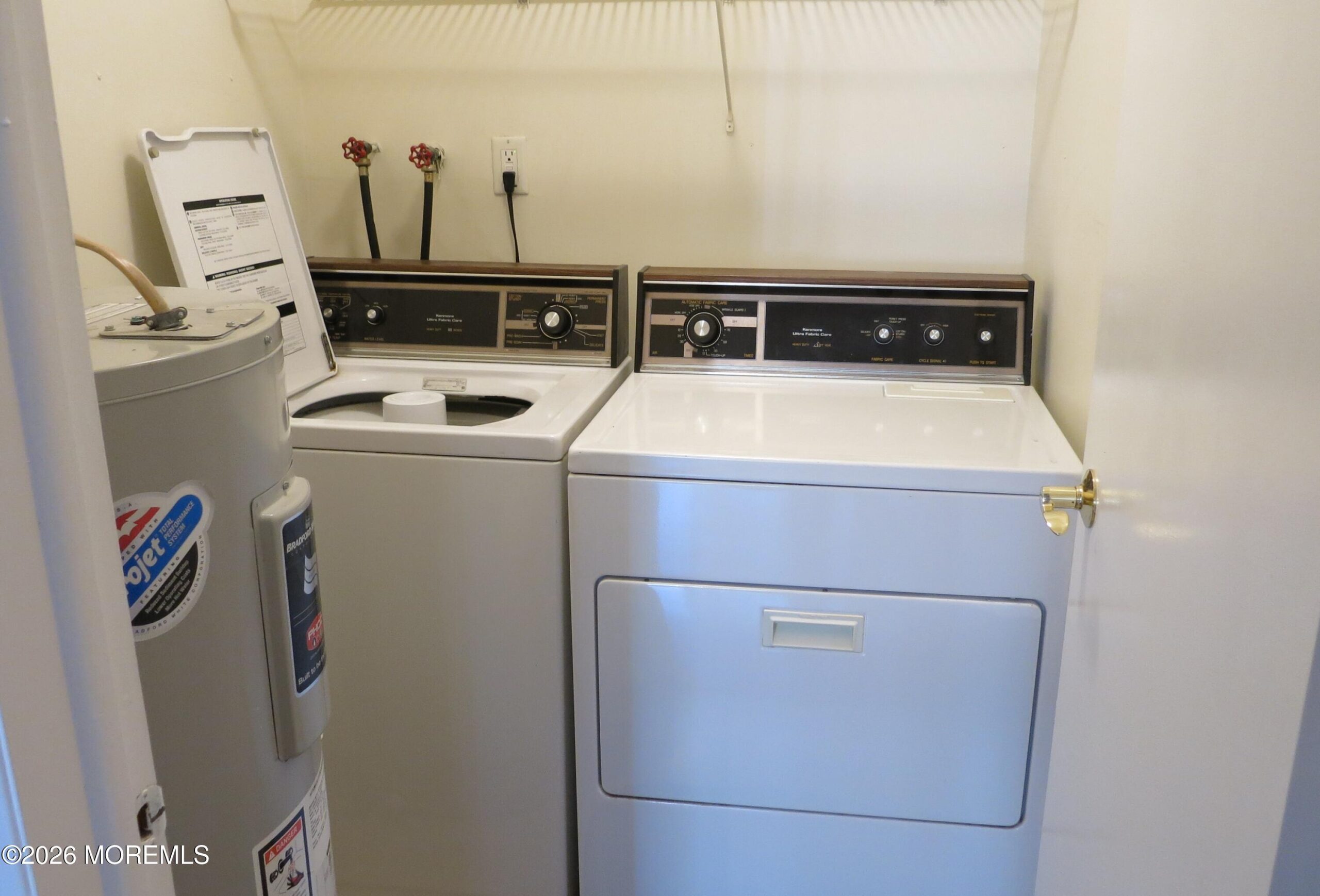 24 E Meadow Green Circle, Manalapan, NJ, 07726 image 19
