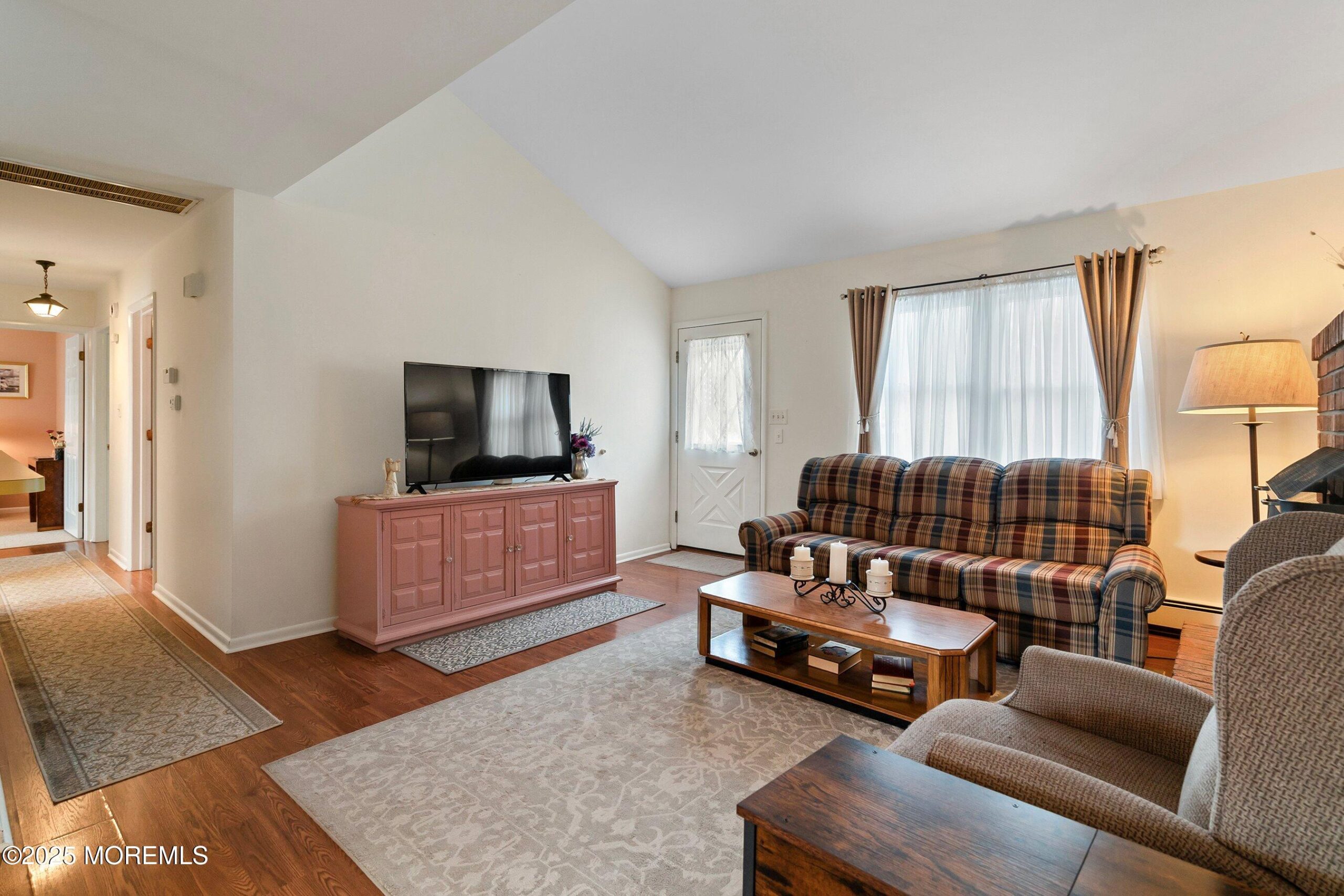 101 Stem Road Image 4