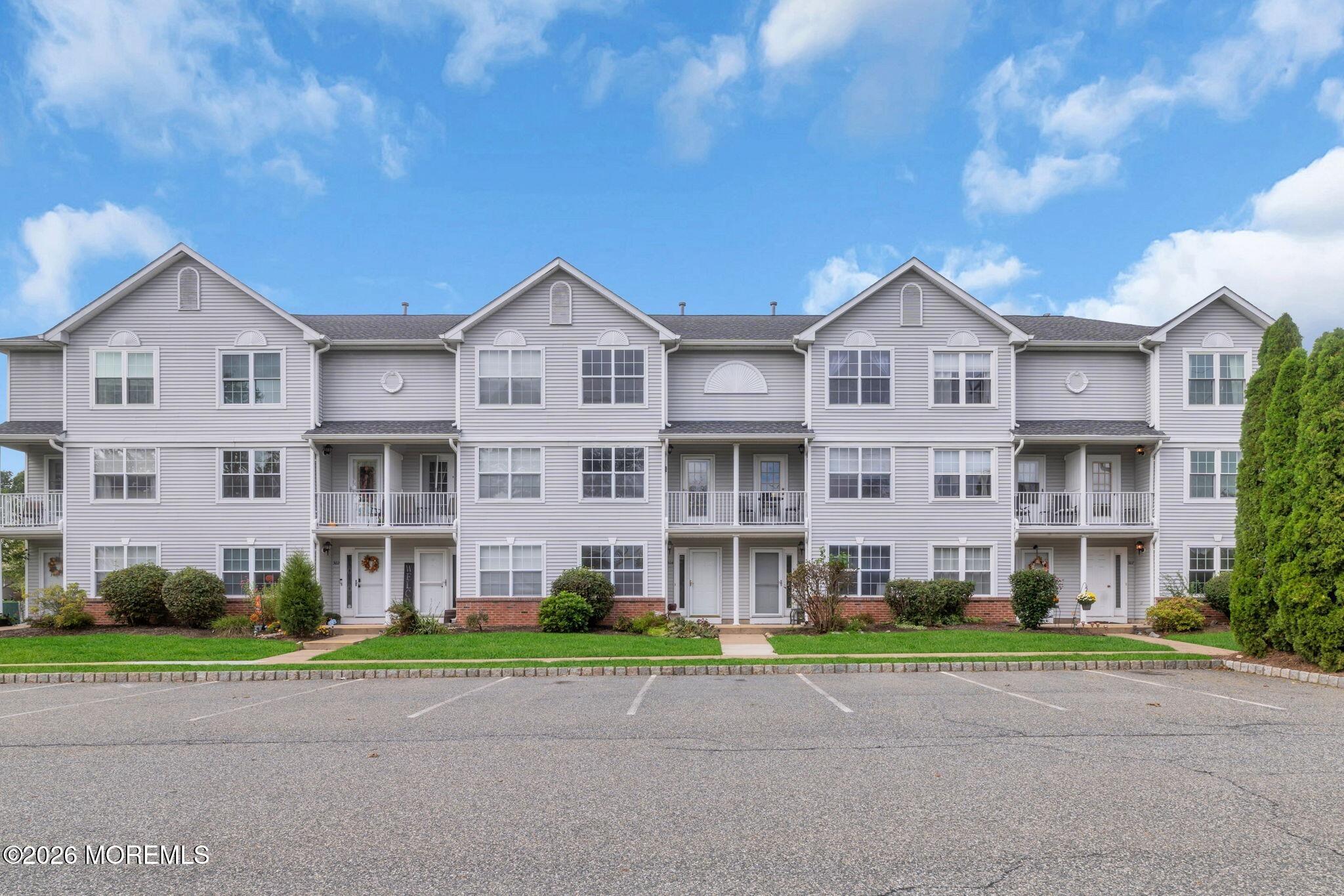 307 Mercer Court Image 2