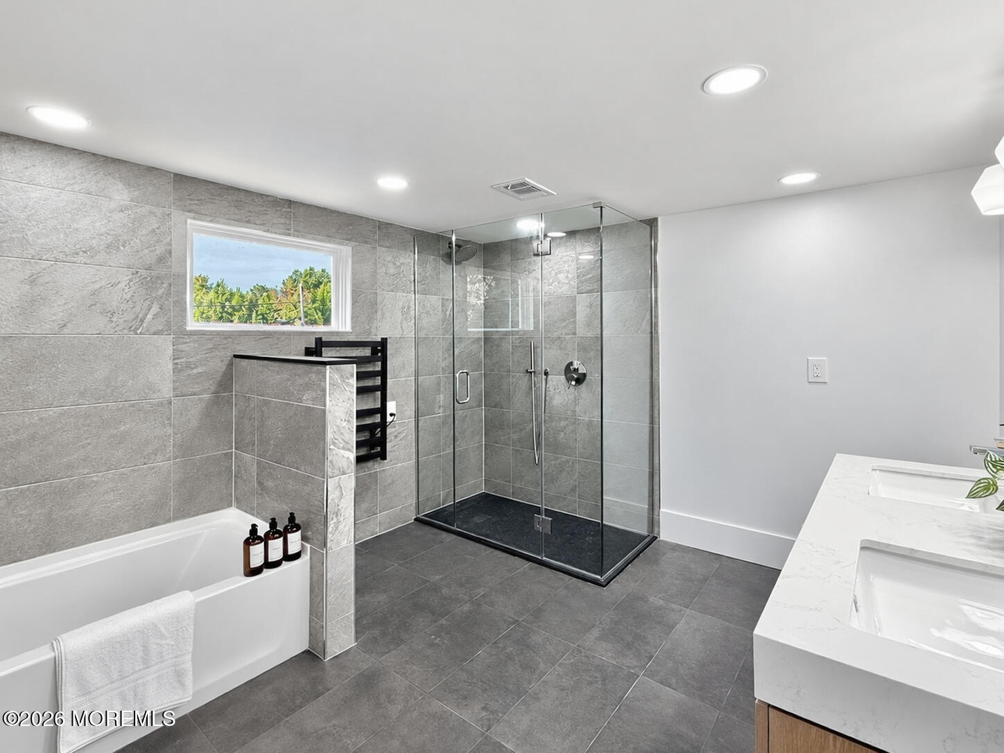 543 N Riverside Drive, Neptune Township, NJ, 07753 image 25