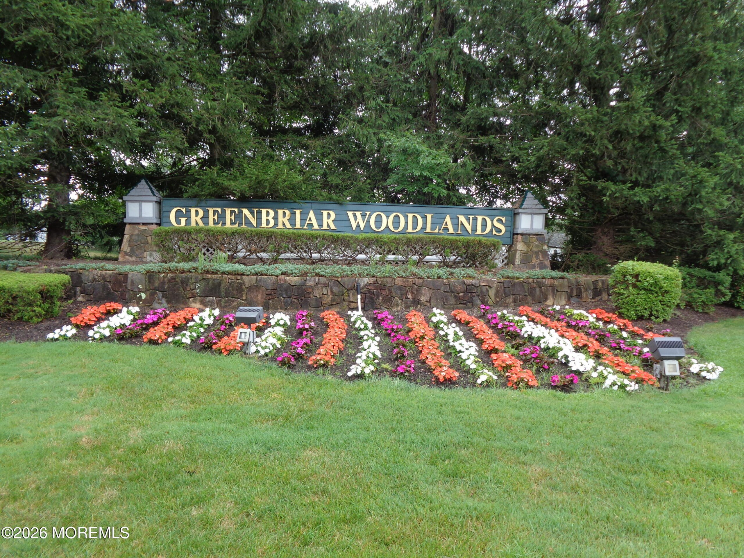 2365 Agincourt Road Image 2