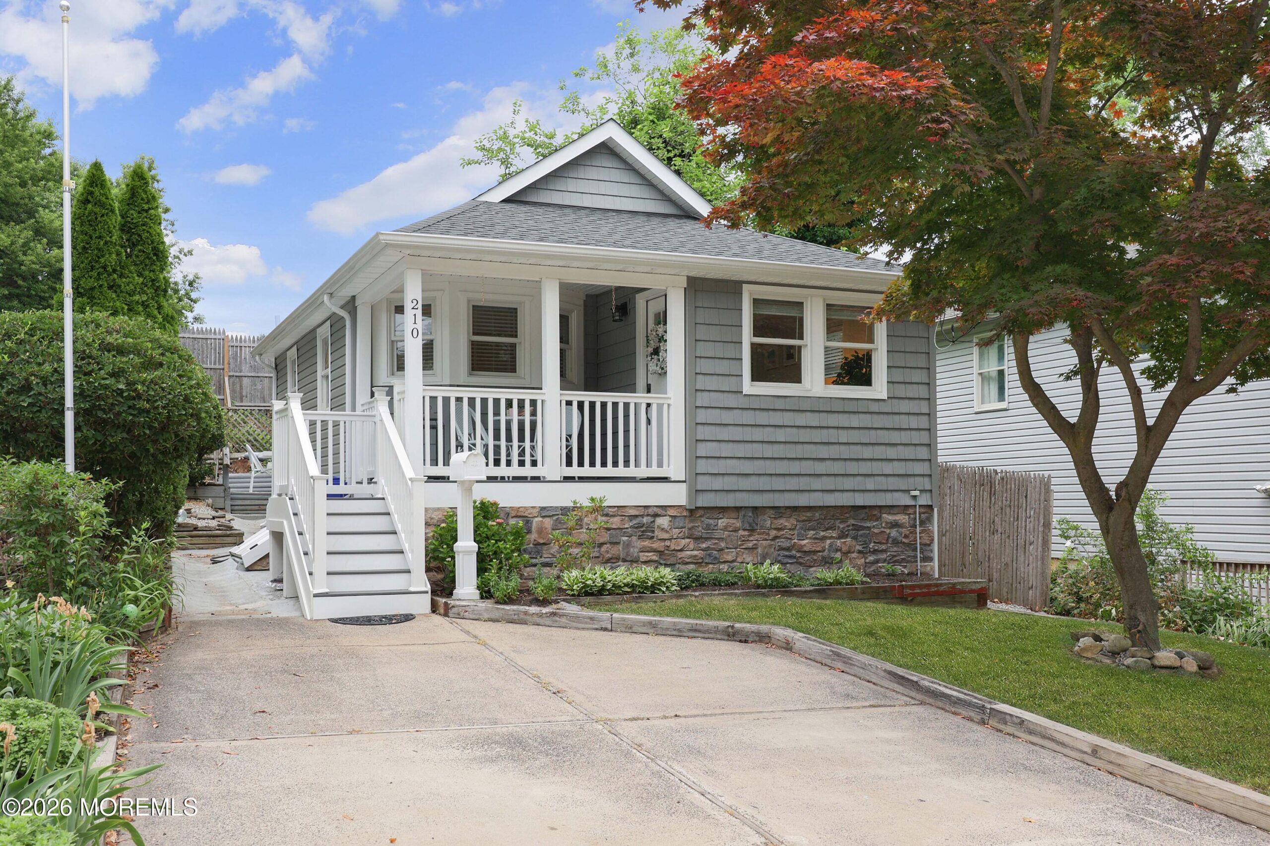 210 Linden Avenue, Highlands, NJ, 07732