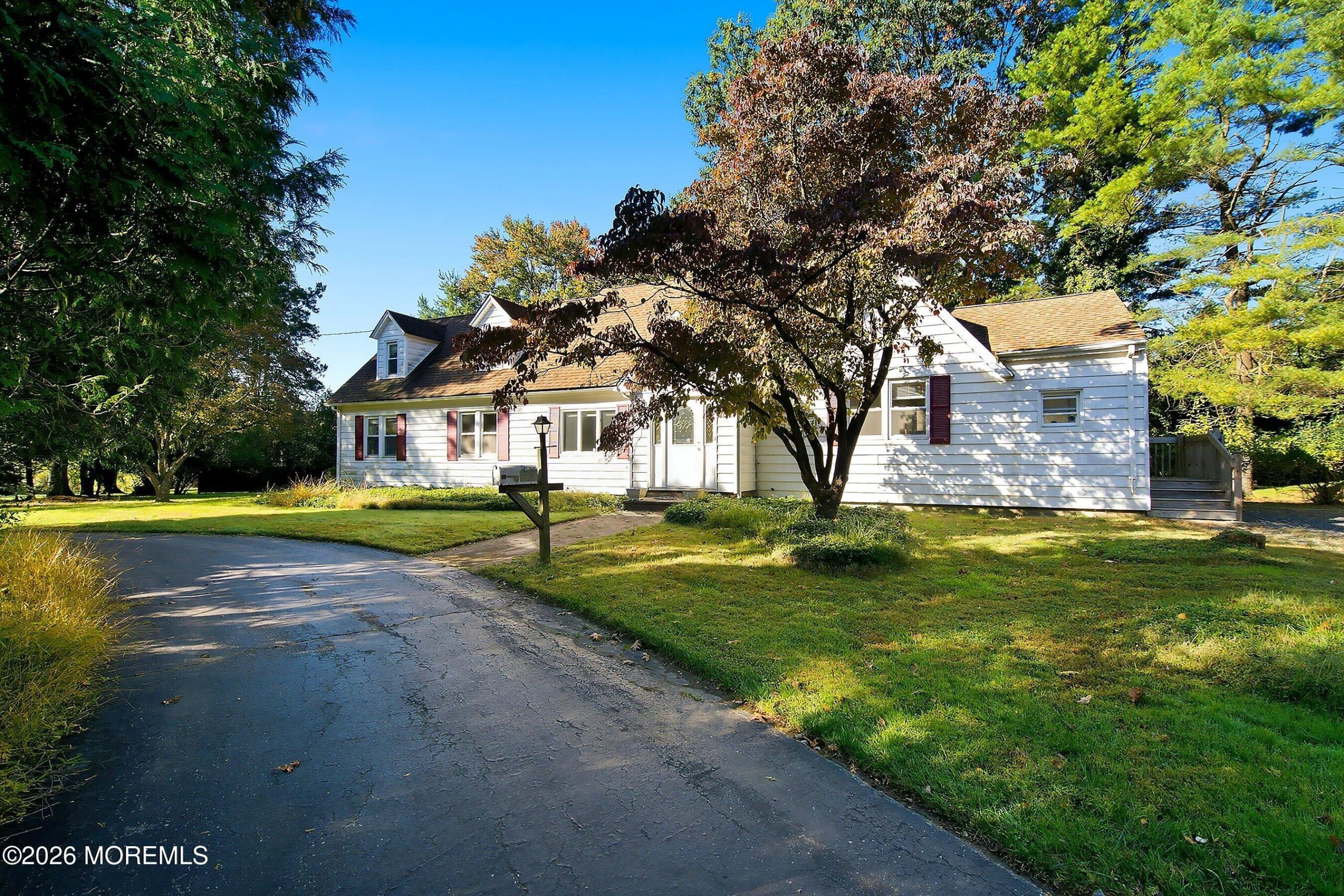 135 Crawfords Corner Road, Holmdel, NJ, 07733