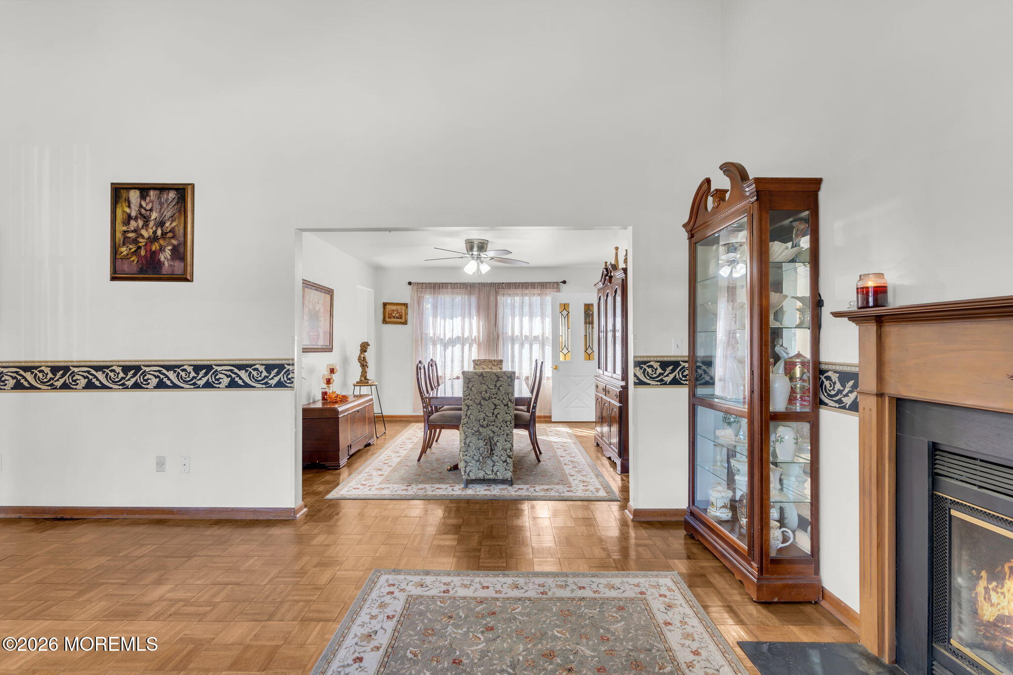 303 W Commodore Boulevard Image 5
