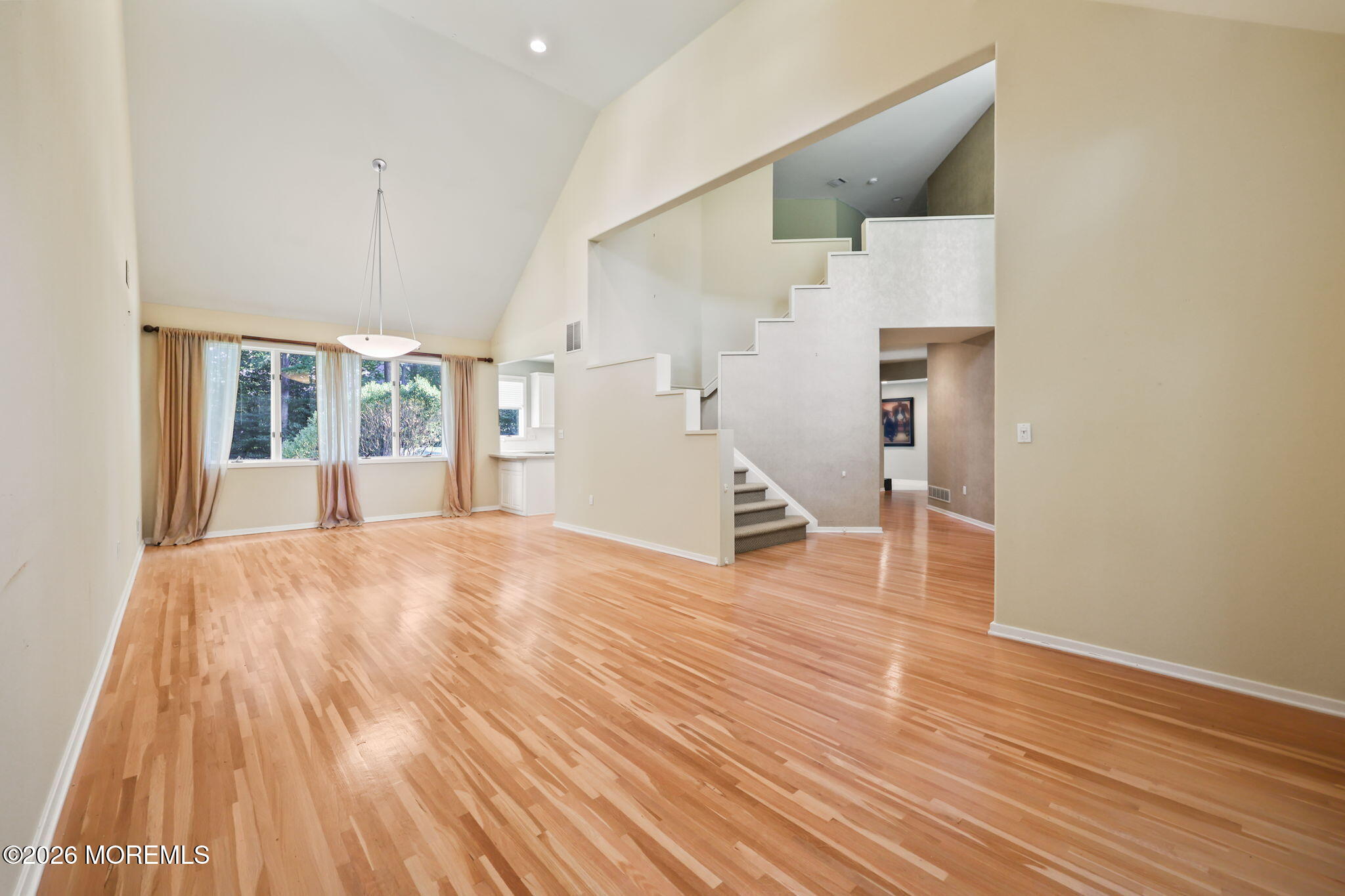 684 Harding Road Image 5