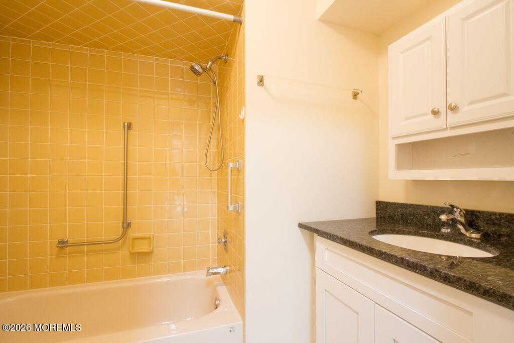 11 Western Reach, Red Bank, NJ, 07701