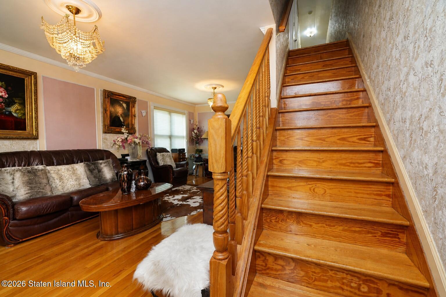 282 Seguine Avenue Image 3