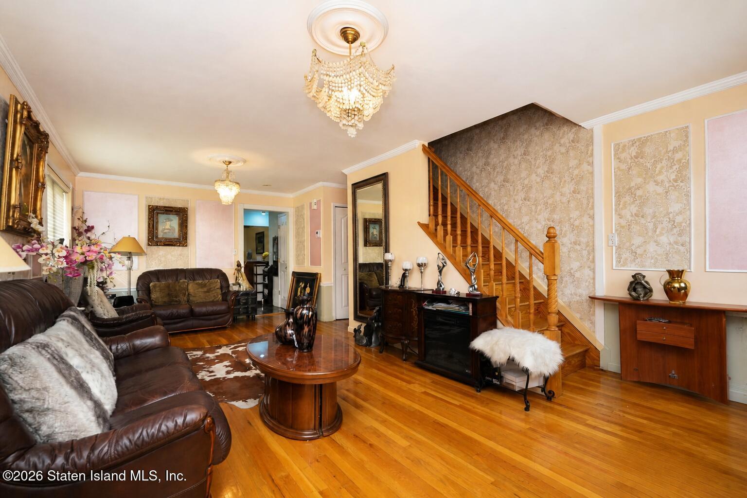 282 Seguine Avenue Image 4