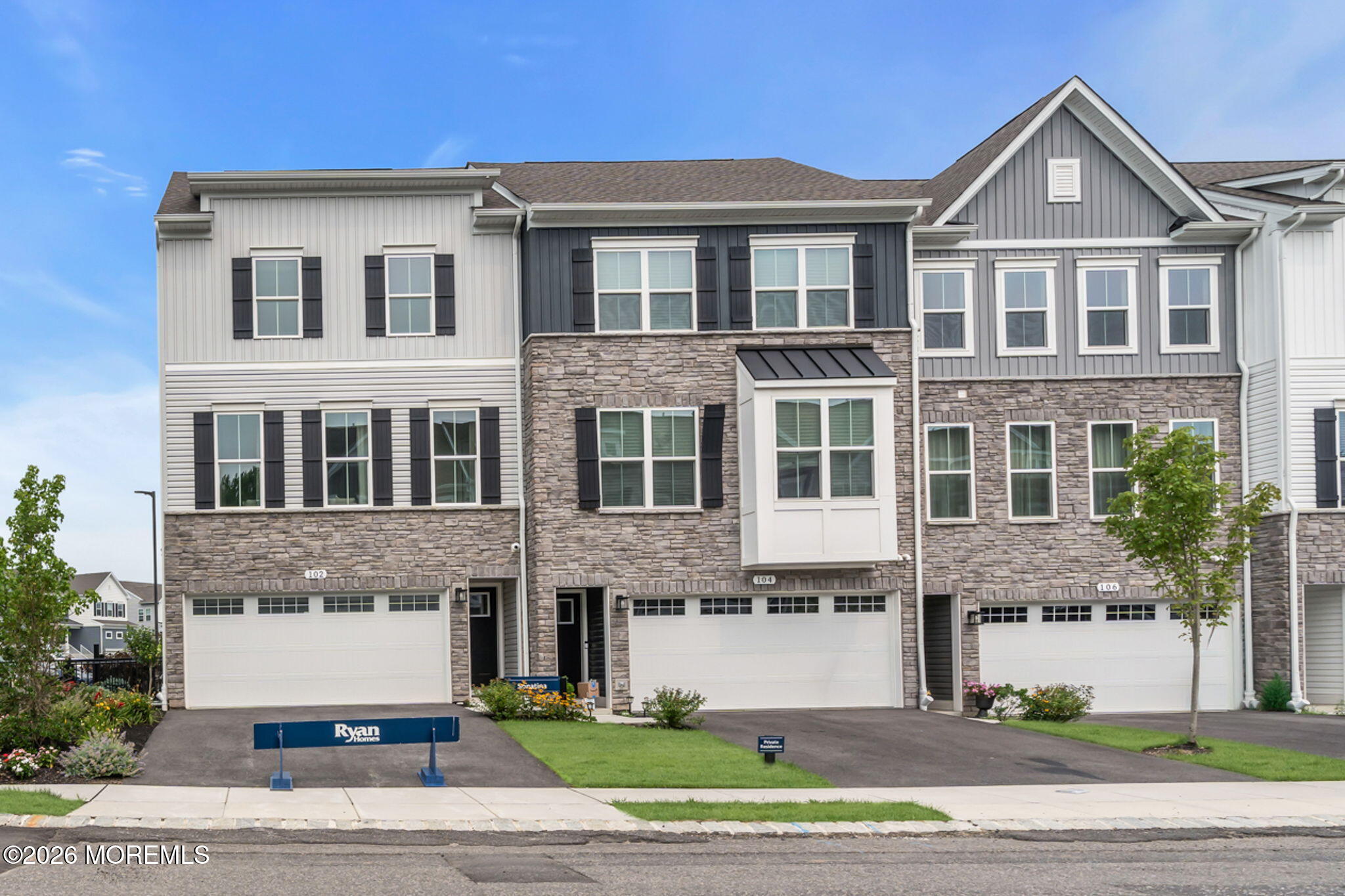 102 S Durham Drive Image 4