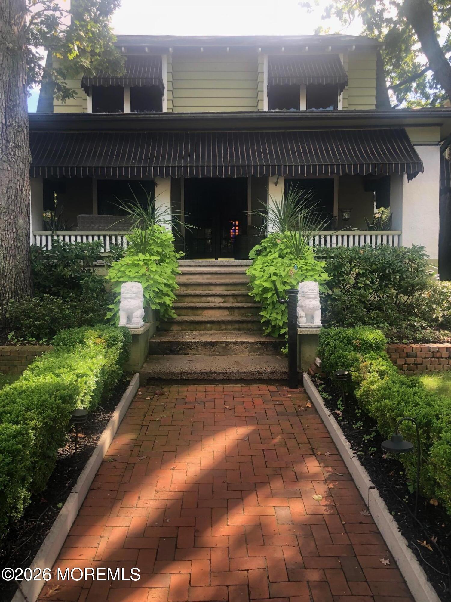 804 Sixth Avenue Image 4