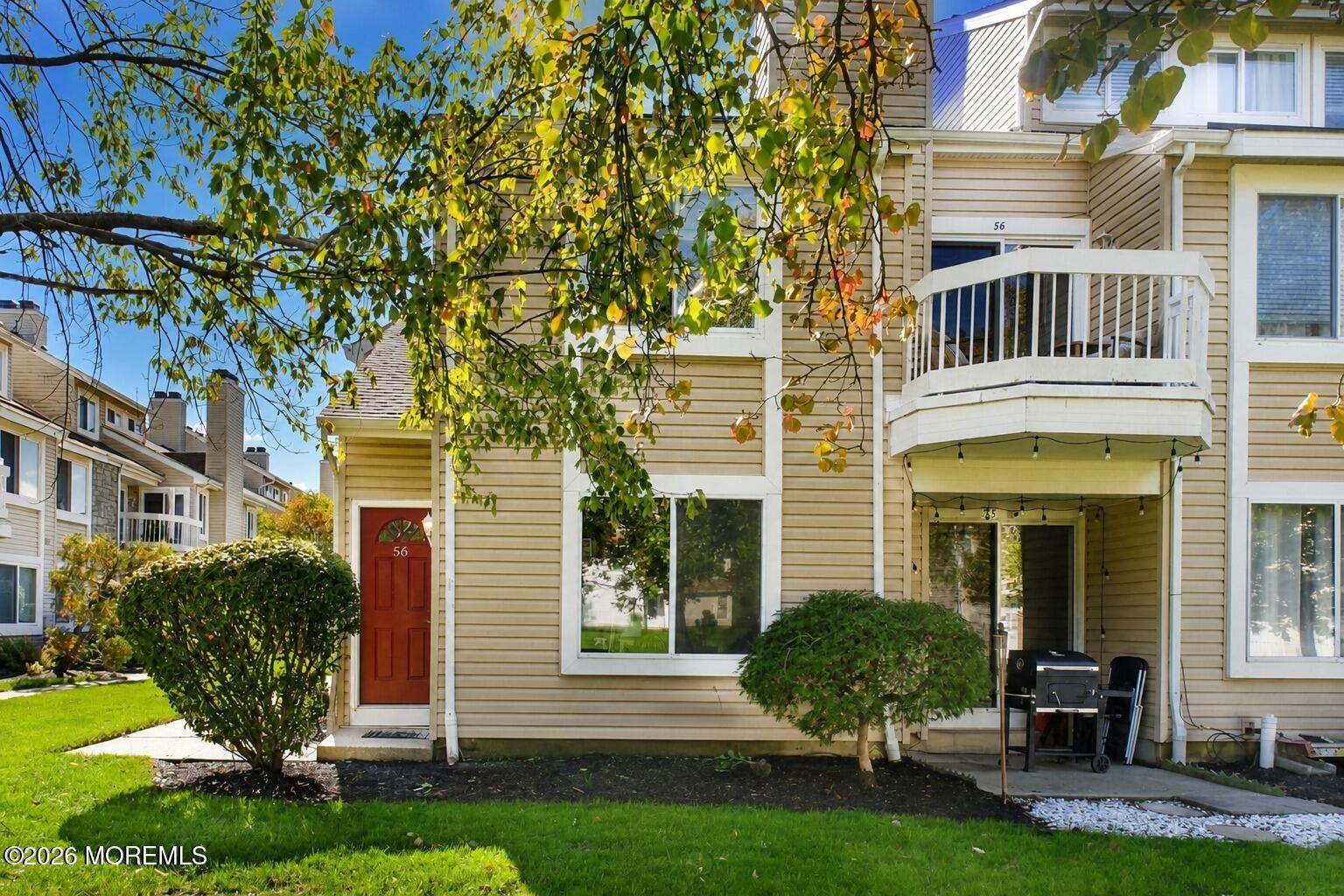 56 Farnham Square Image 5