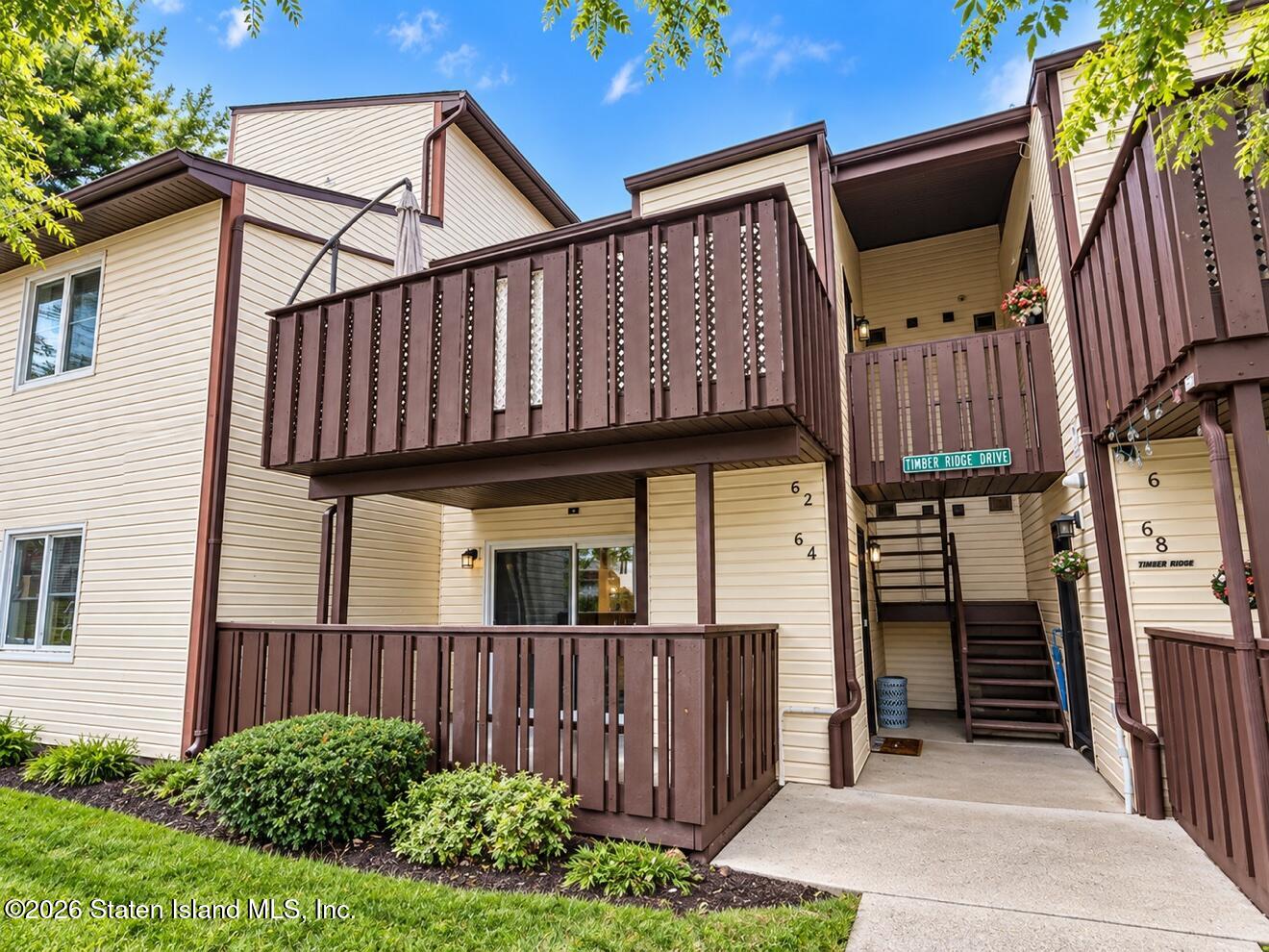 64 Timber Ridge Drive, Staten Island, NY, 10306 image 24