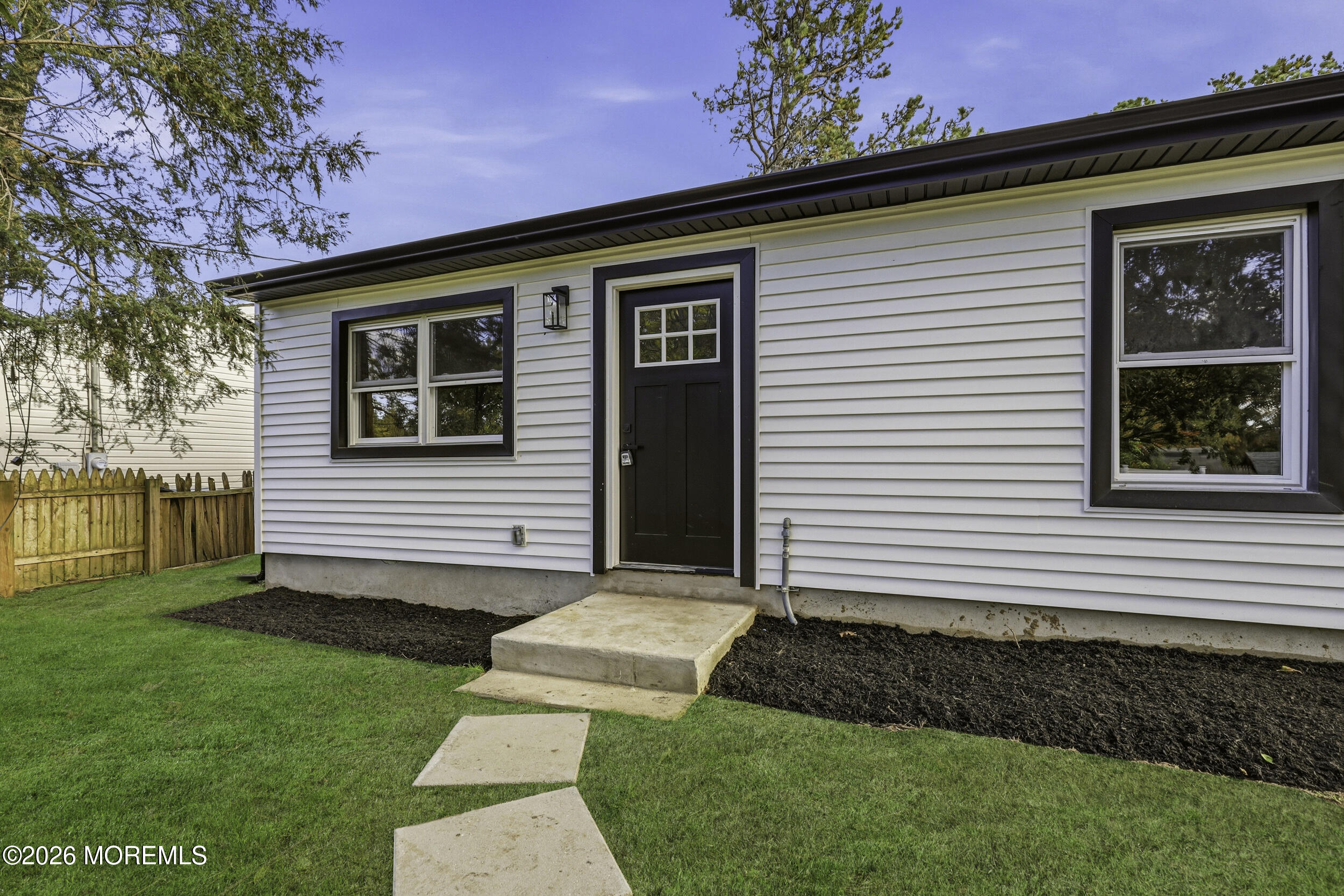 39 Freewood Street Image 1
