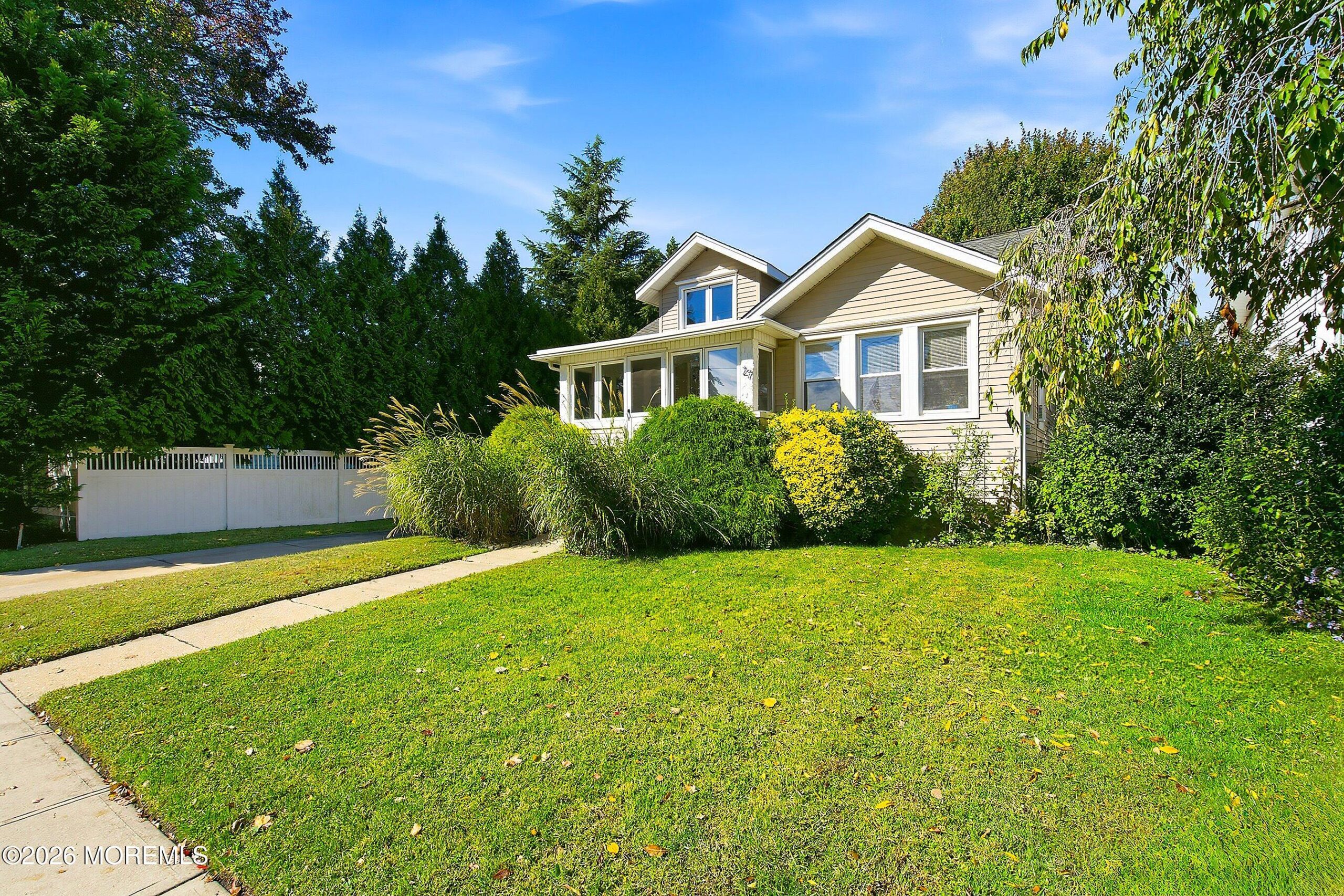 27 Windsor Court Image 2