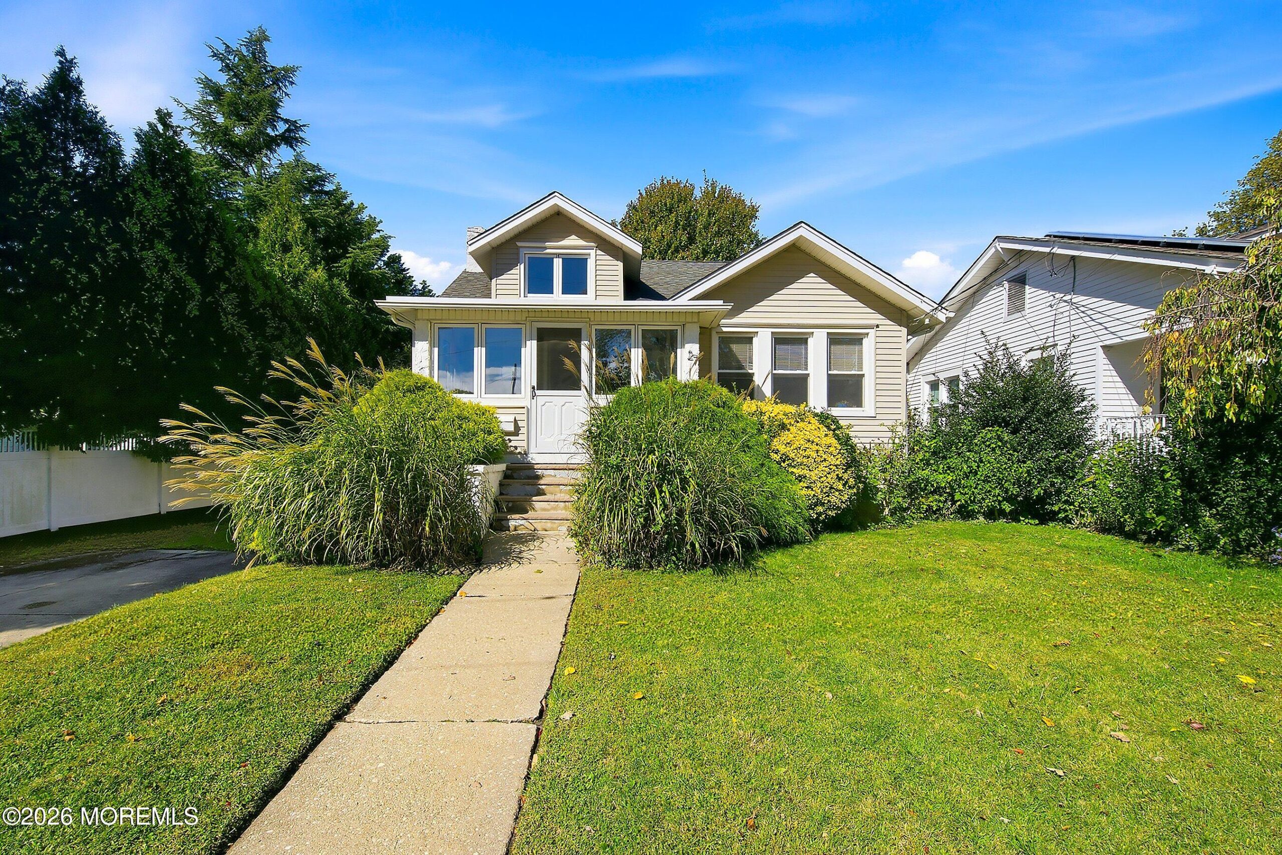 27 Windsor Court, Neptune City, NJ, 07753