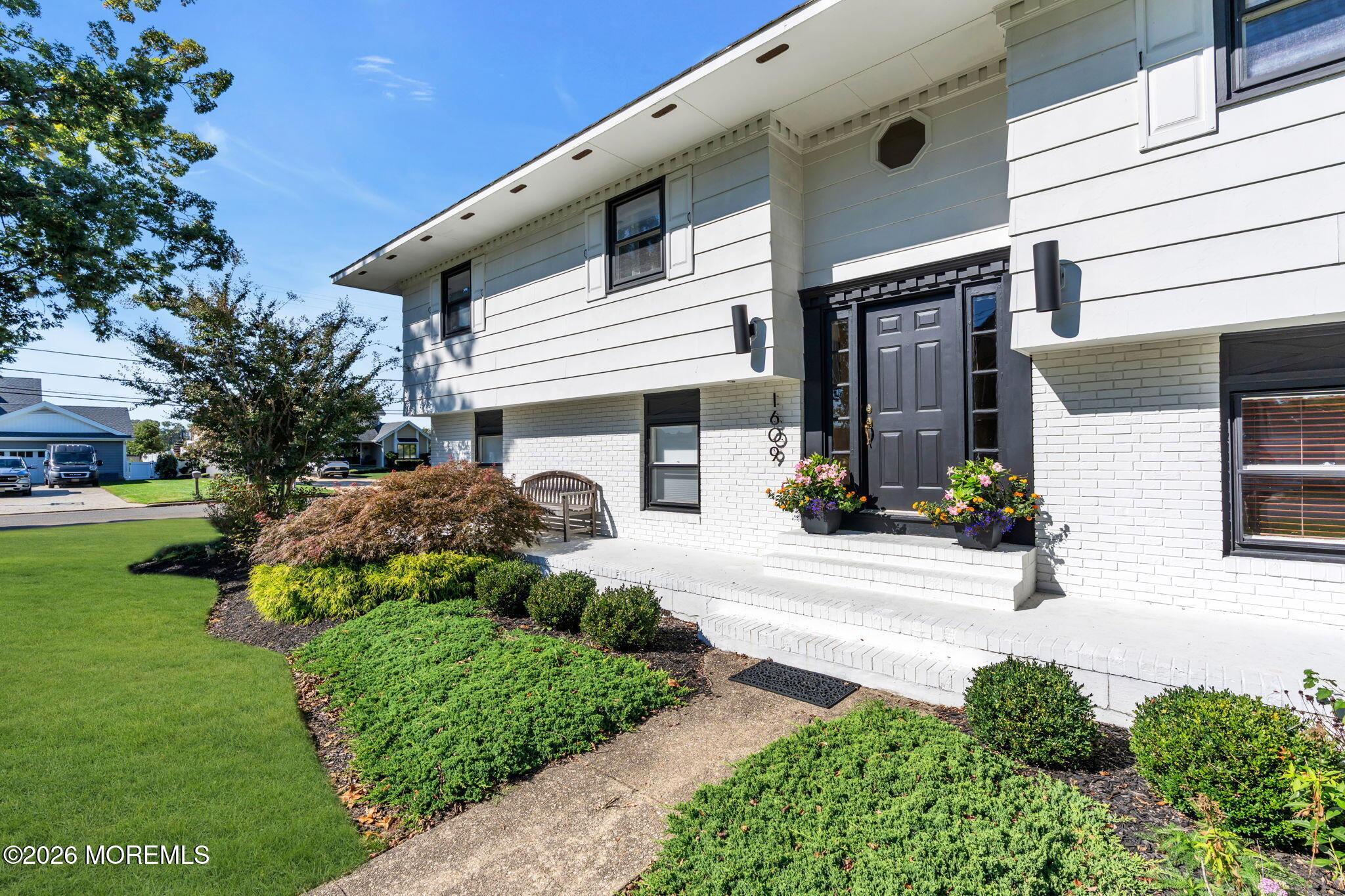 1609 Cherry Blossom Lane Image 5