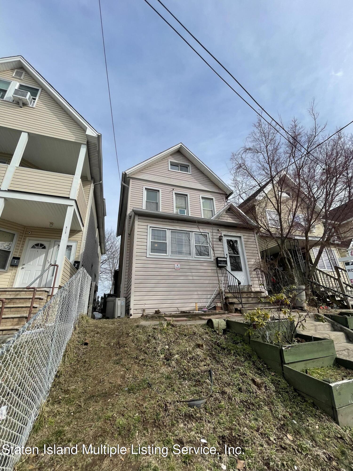 913 Post Avenue Image 3