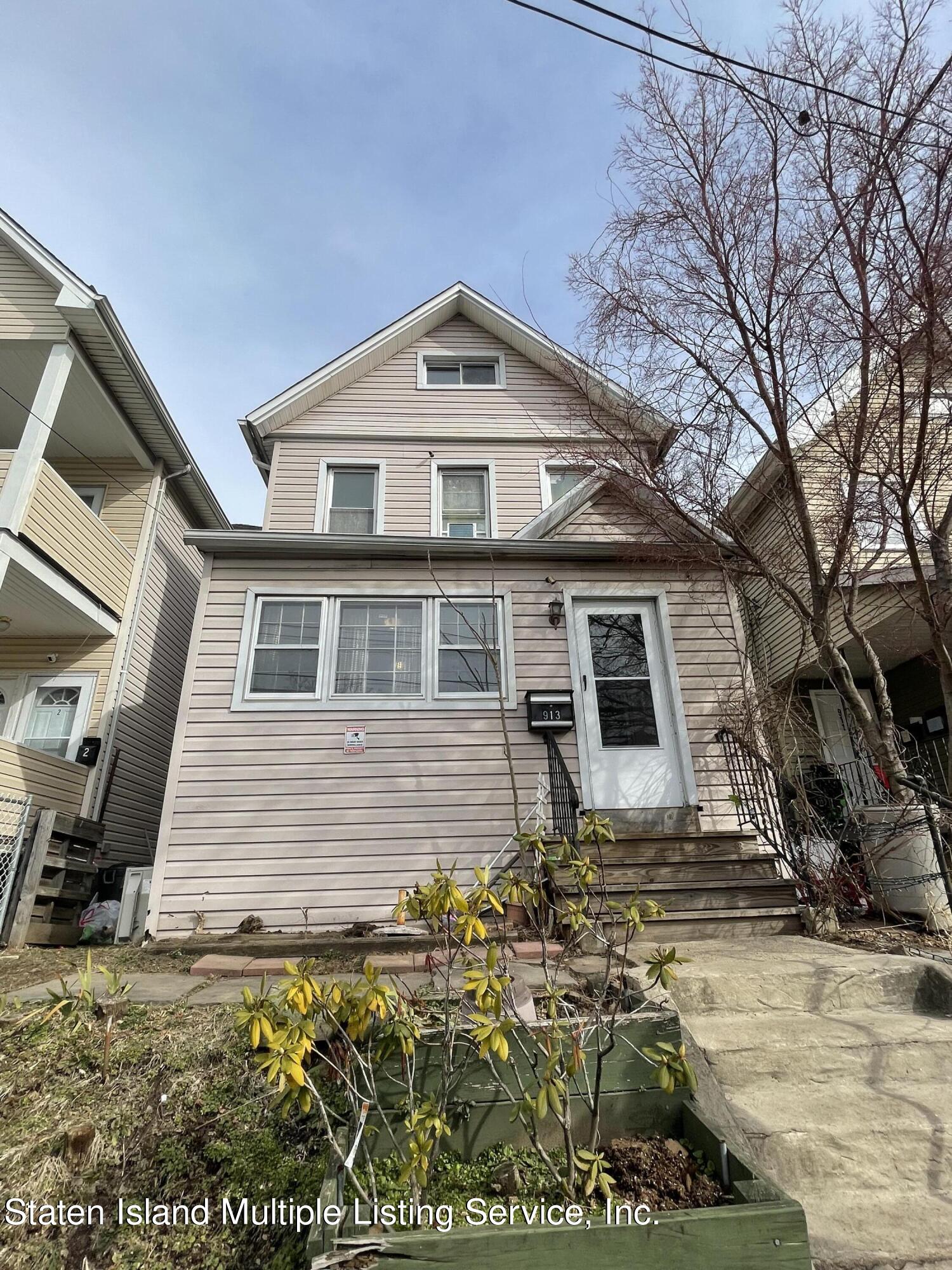 913 Post Avenue, Staten Island, NY, 10302