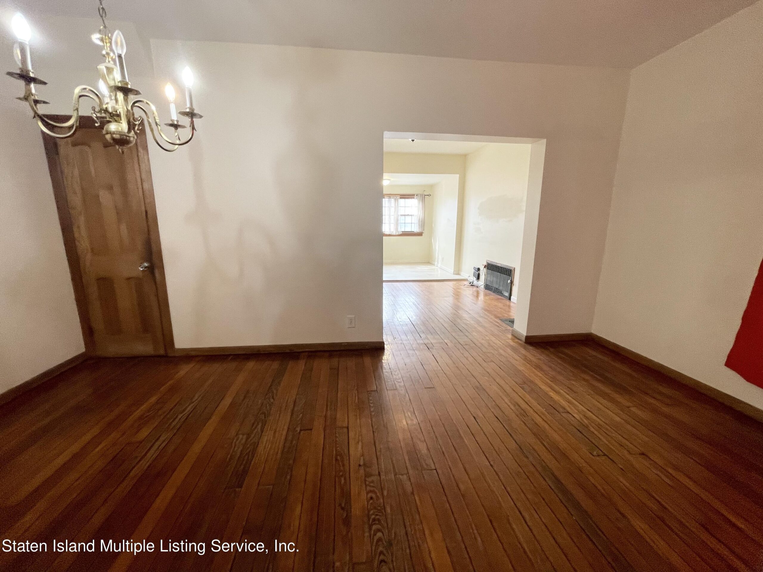 913 Post Avenue Image 2