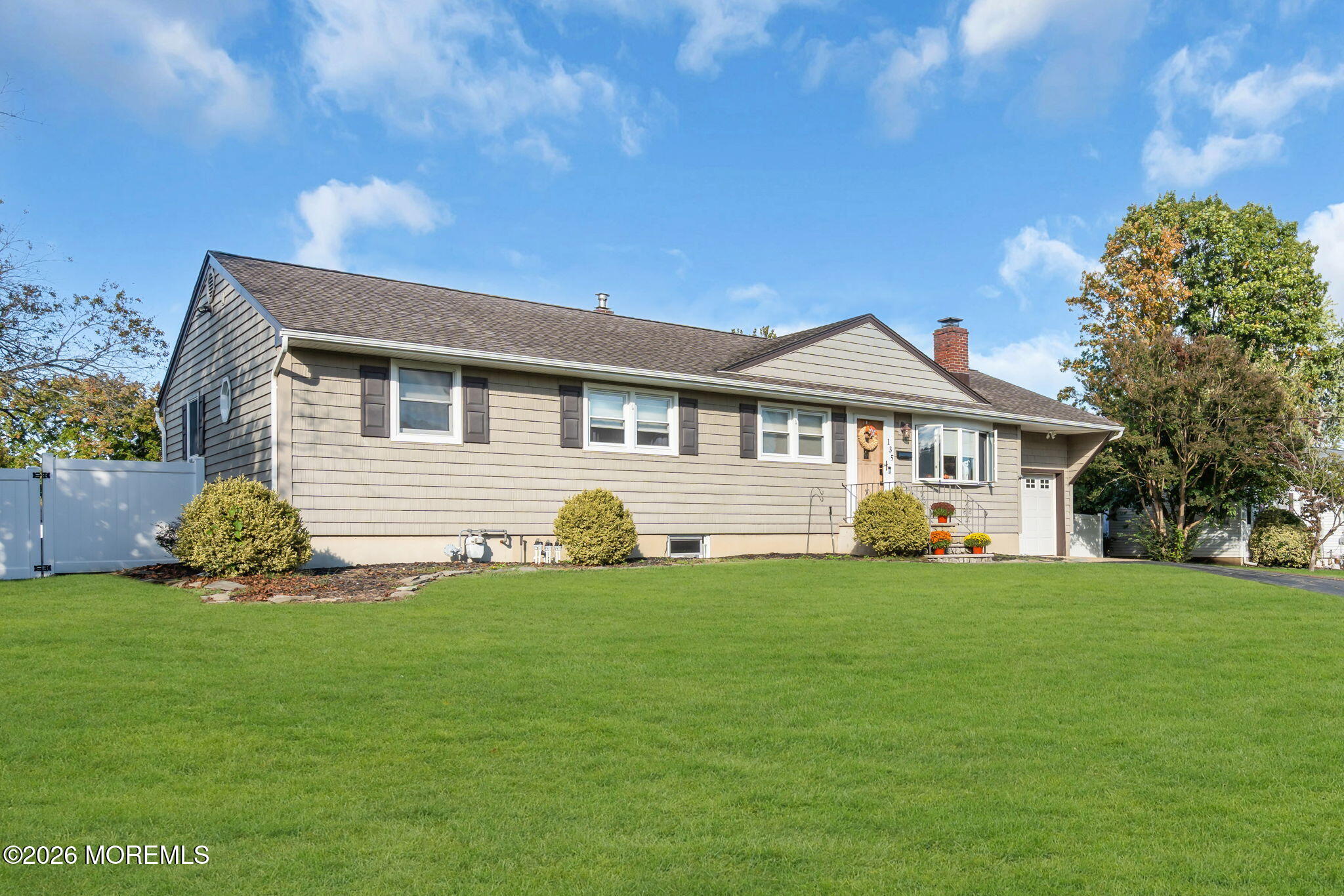 135 Irwin Place Image 3