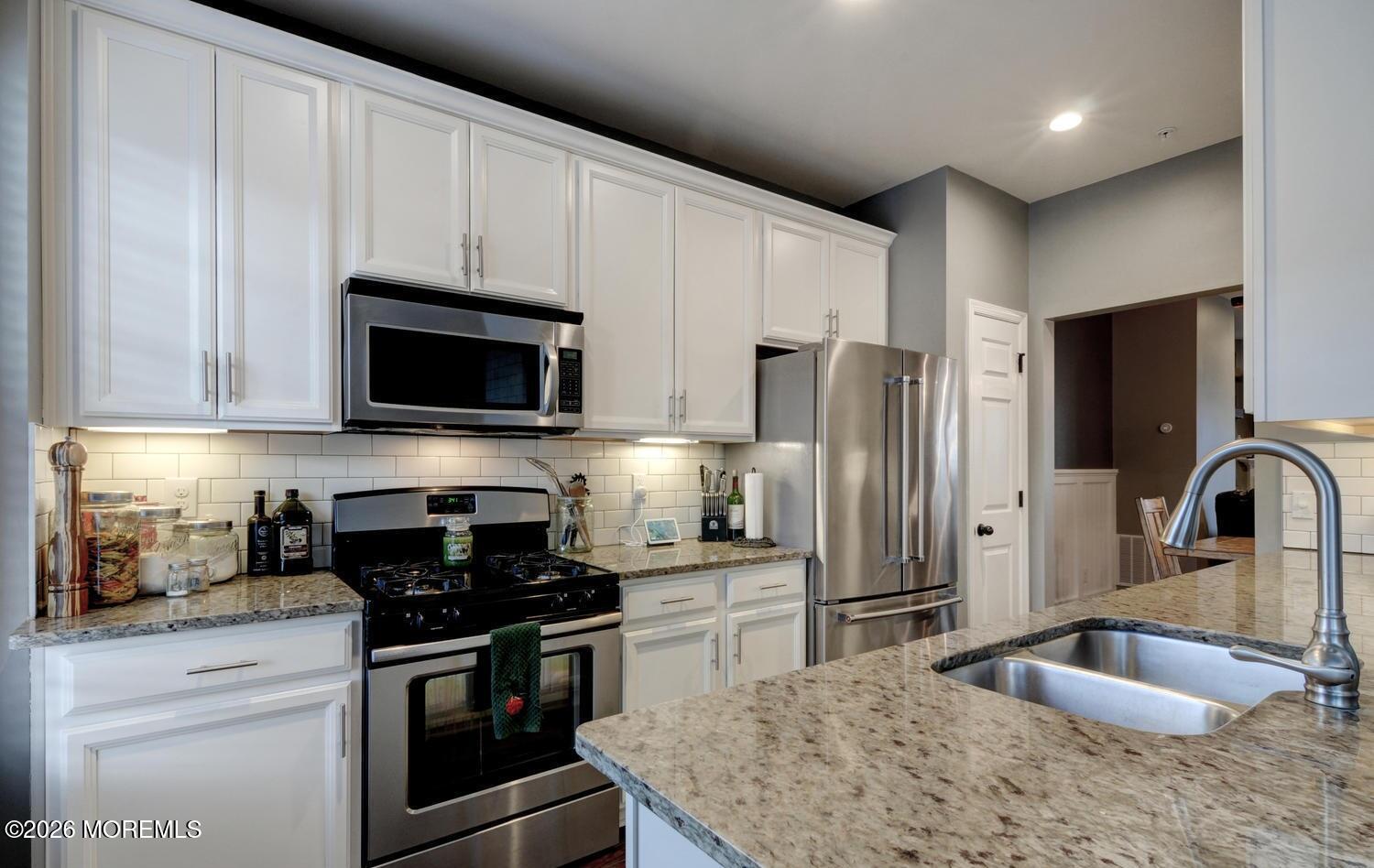 147 Waypoint Drive, Eatontown, NJ, 07724 image 12