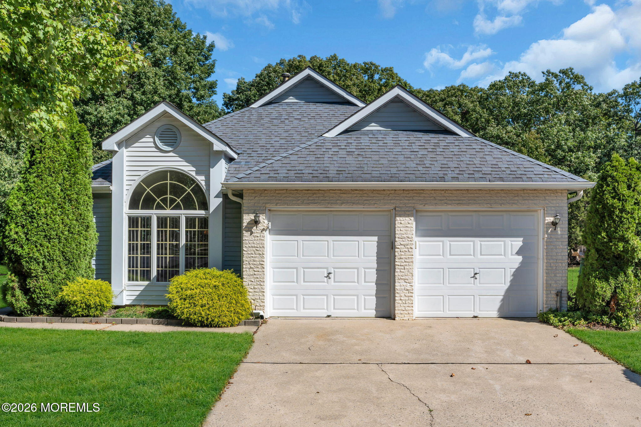 1562 Snowberry Court Image 2