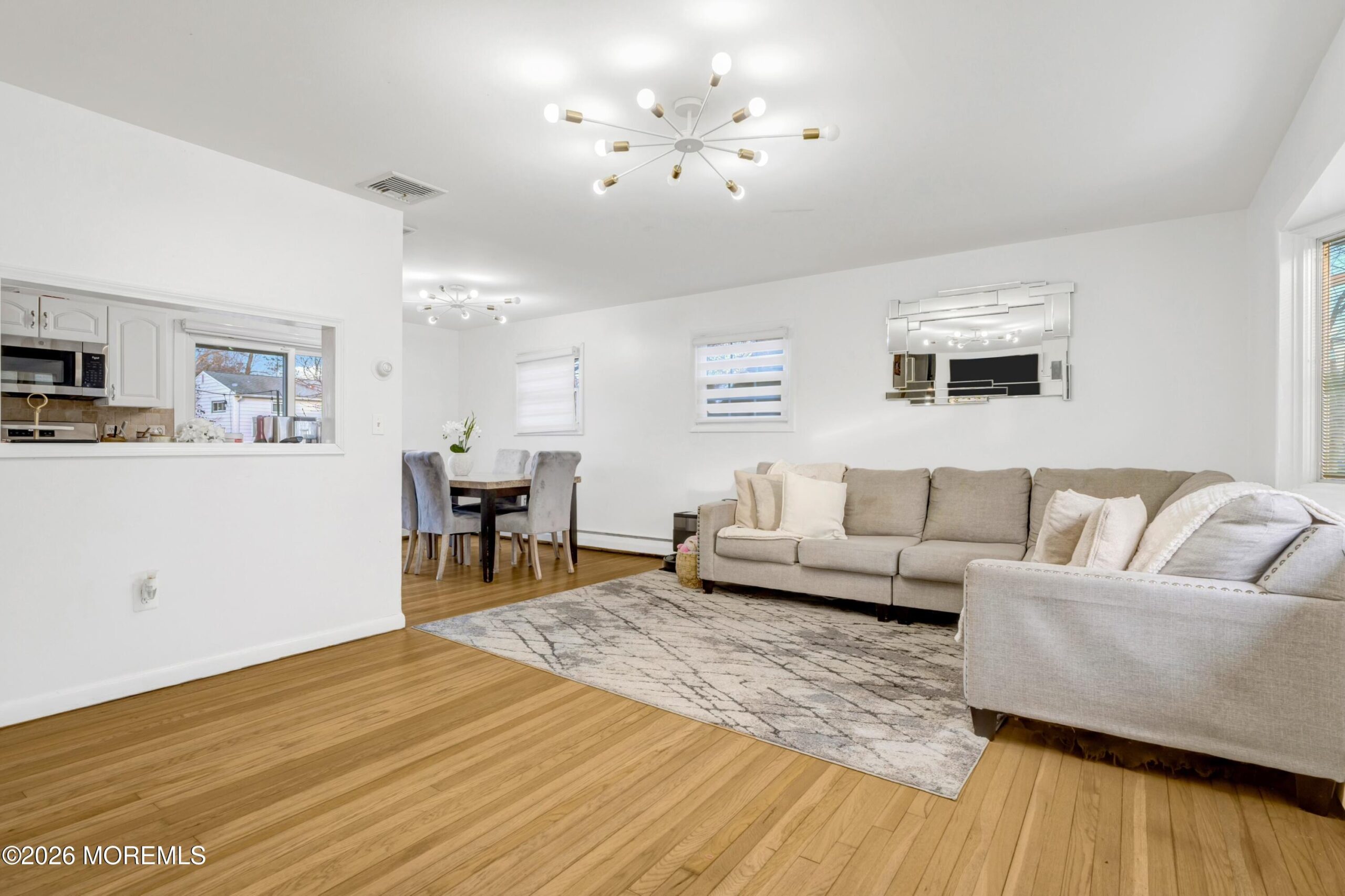 1121 Darlene Avenue Image 4