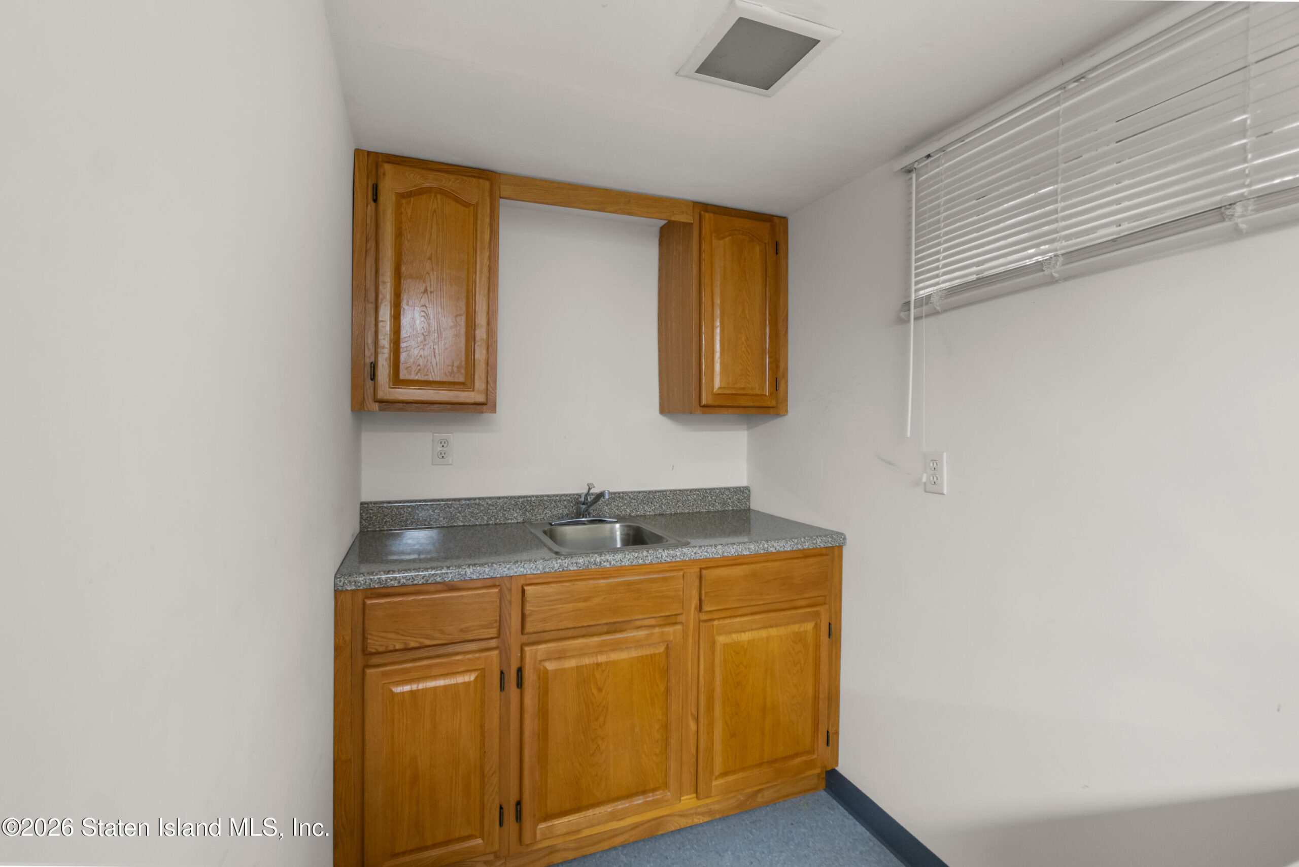 2344 Victory Boulevard, Staten Island, NY, 10314 image 16