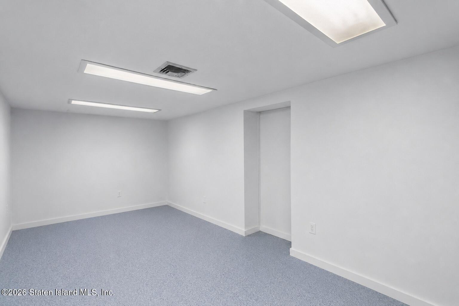 2344 Victory Boulevard, Staten Island, NY, 10314 image 17