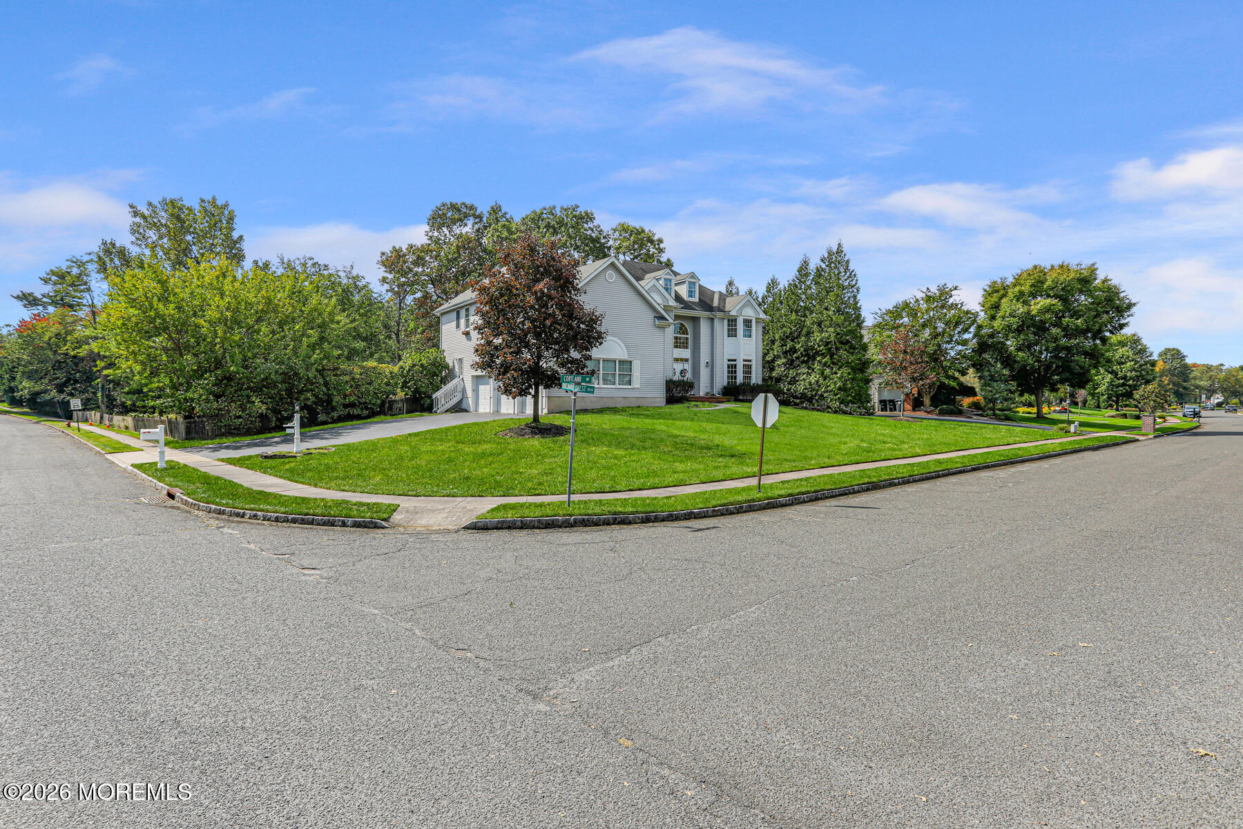 2361 Orchard Crest Boulevard Image 3