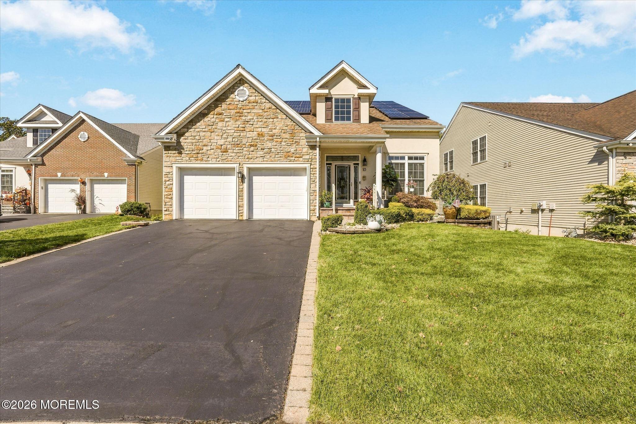 10 Salter Court, Manalapan, NJ, 07726