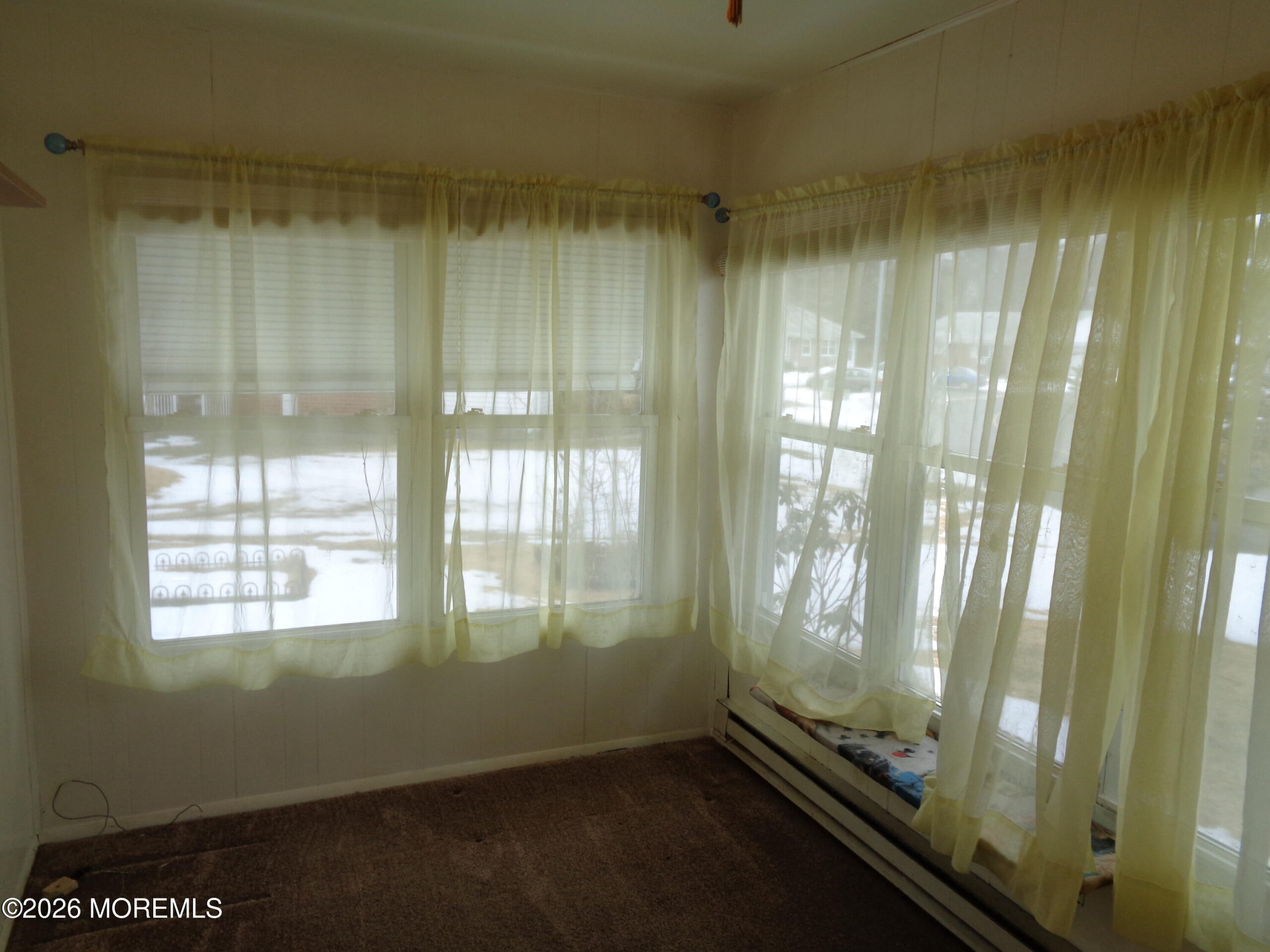 608 B Willow Lane Image 2