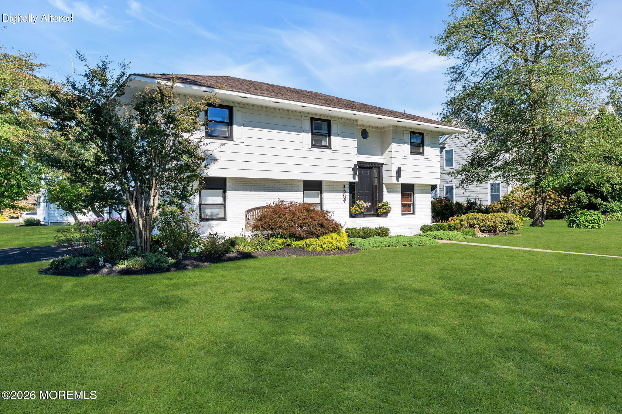 1609 Cherry Blossom Lane Image 3