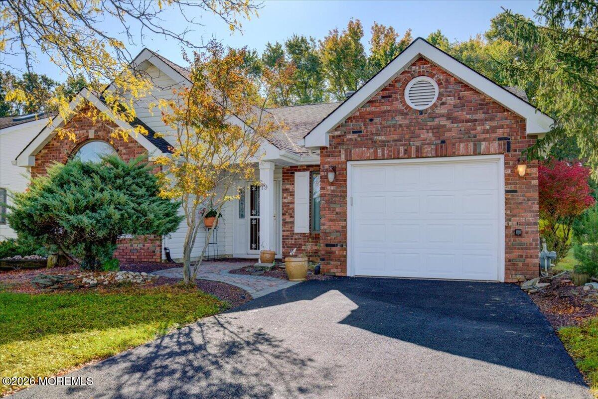 19 Hampton Drive Image 2