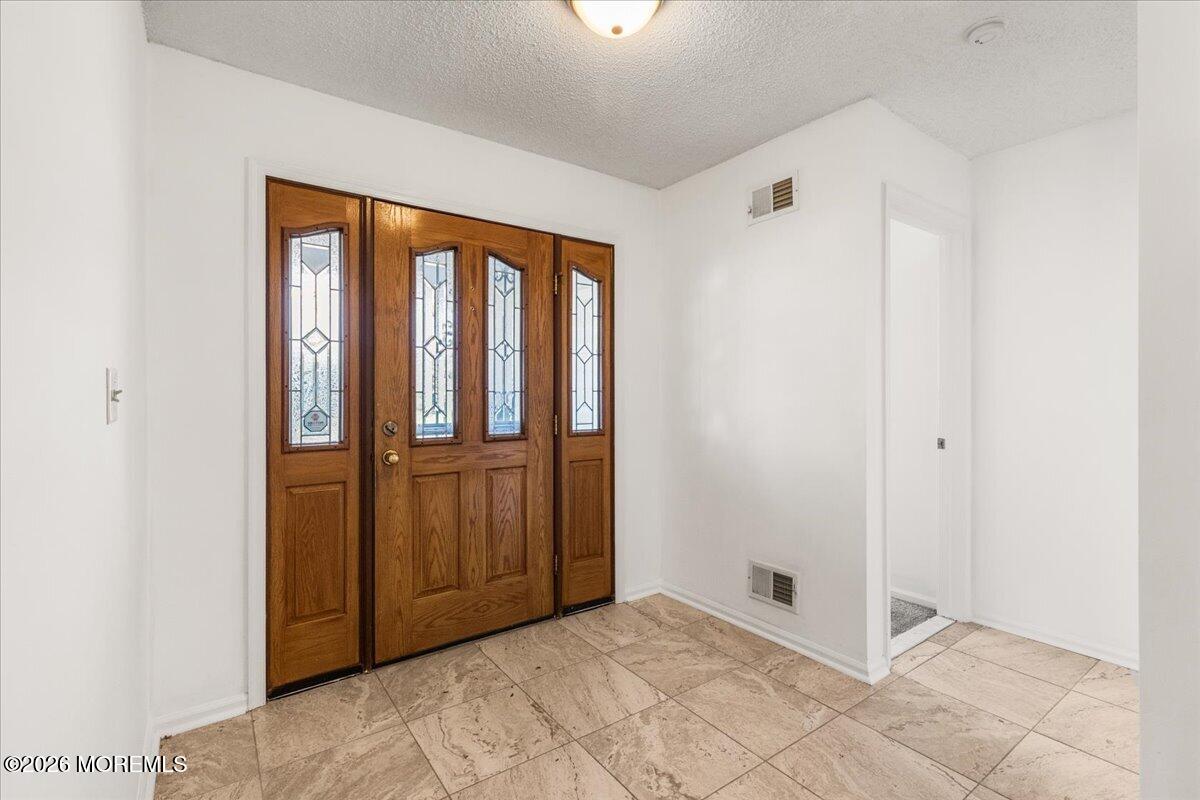 19 Hampton Drive Image 5