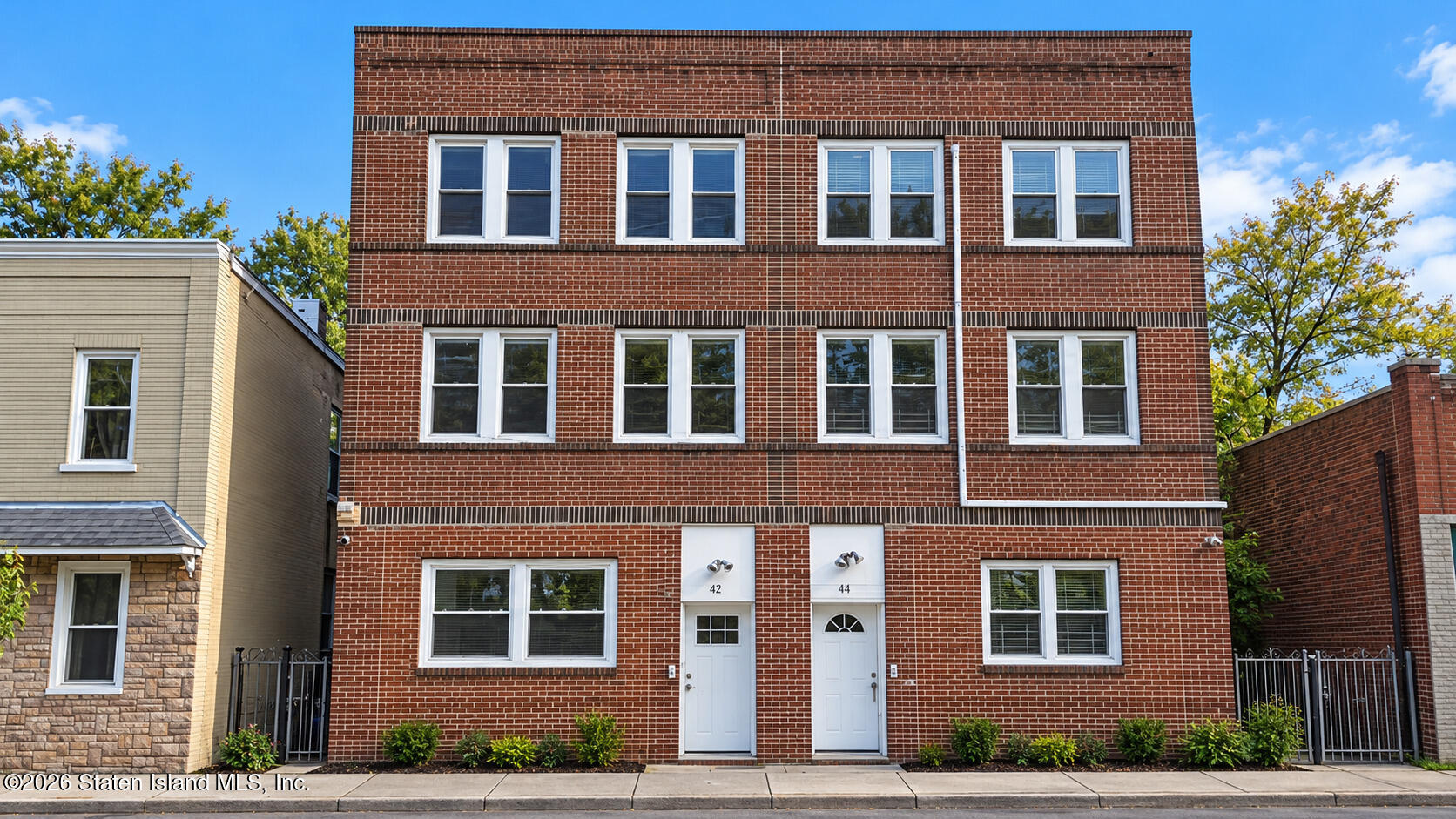 42 Brighton Avenue, Staten Island, NY, 10301
