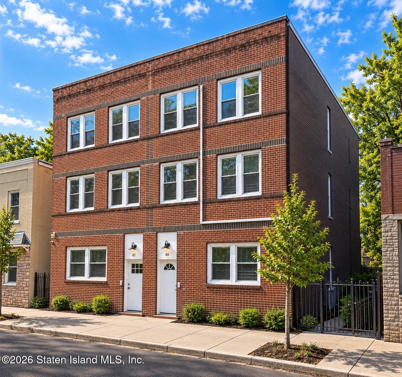 44 Brighton Avenue, Staten Island, NY, 10301